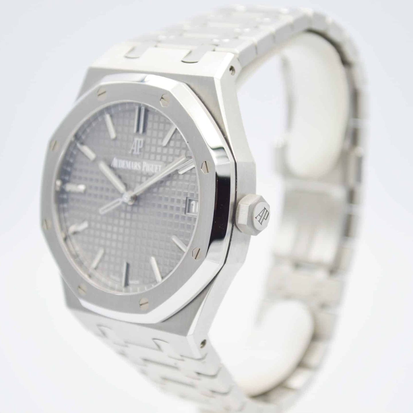 Audemars Piguet Royal Oak 15500ST.OO.1220ST.02 (2020) - Grey dial 41 mm Steel case (2/7)