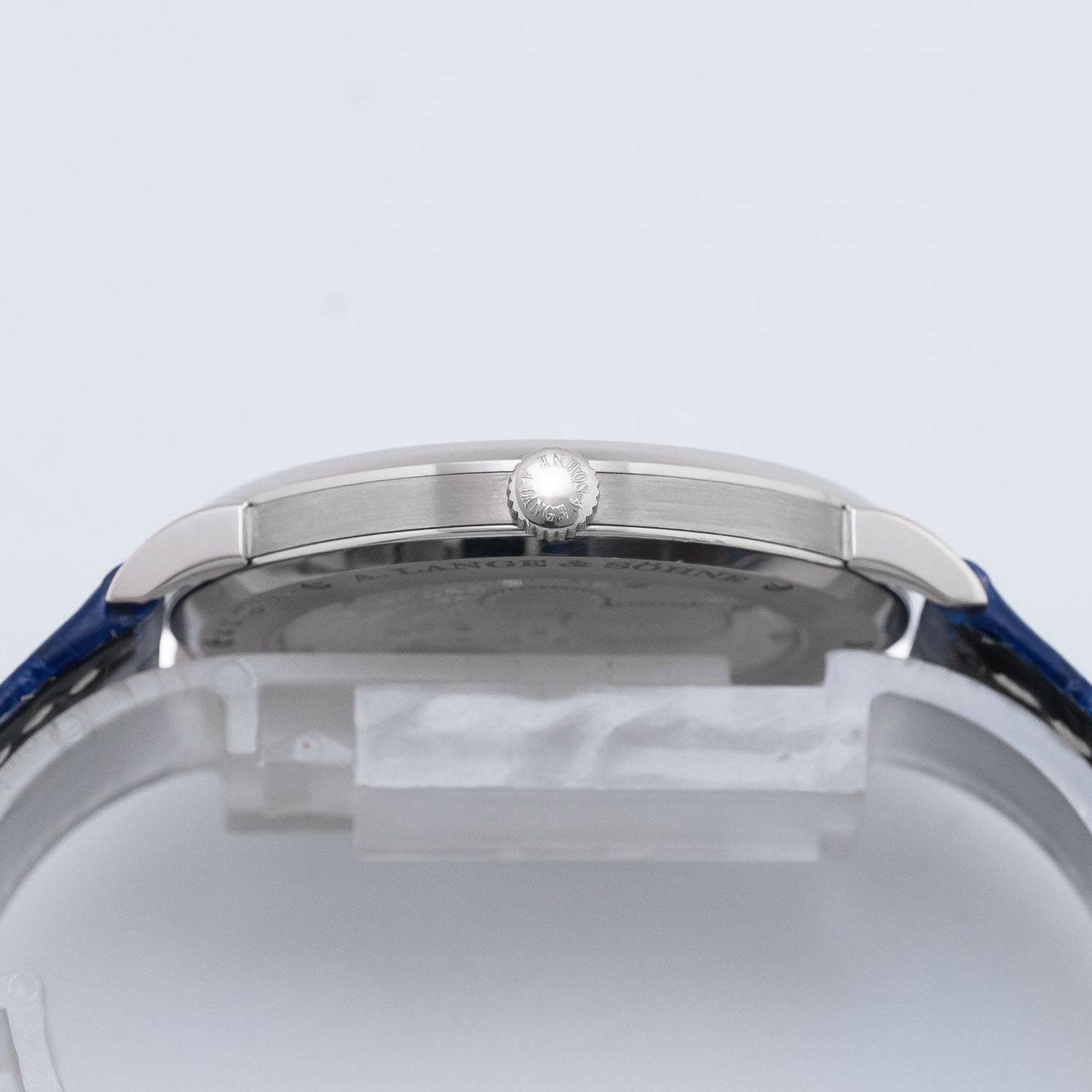 A. Lange & Söhne Saxonia 205.086 (2019) - Blue dial 37 mm White Gold case (4/7)