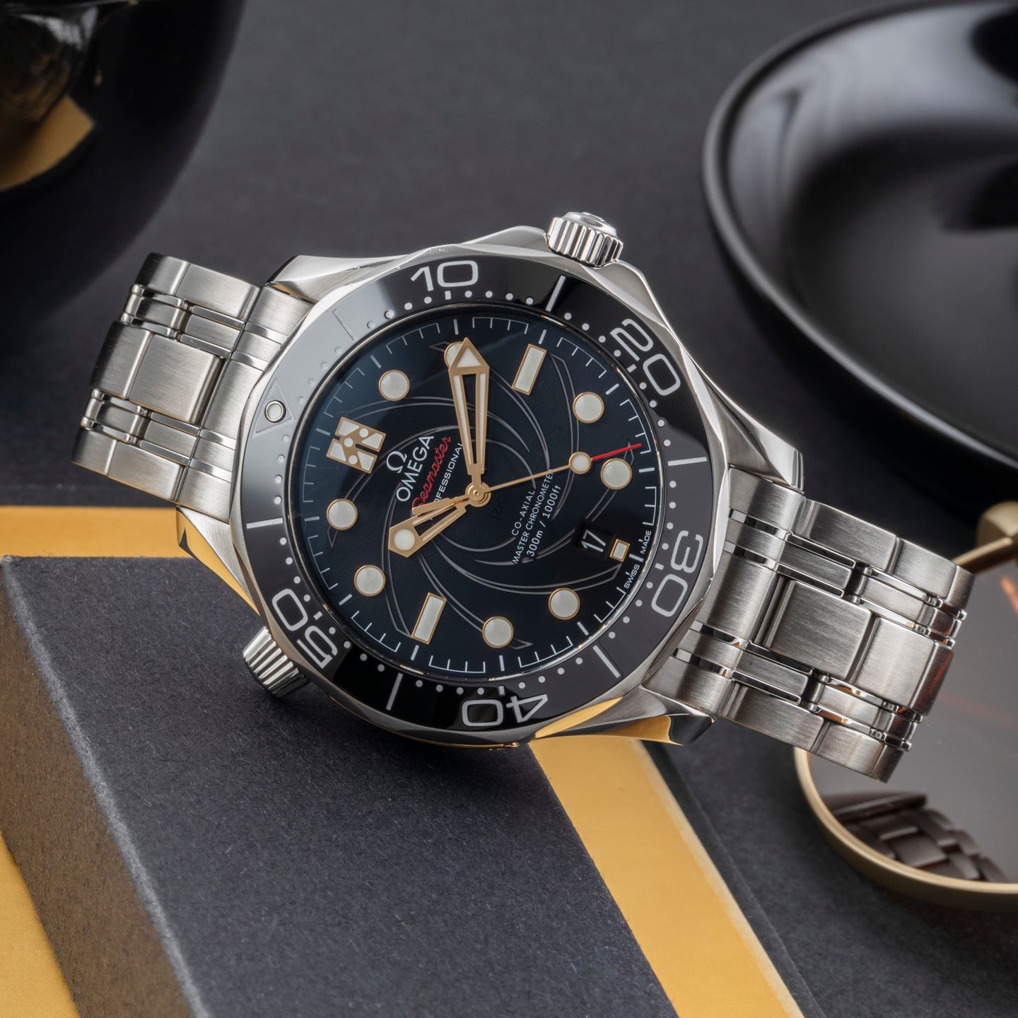 Omega Seamaster Diver 300 M 210.22.42.20.01.004 (Onbekend (willekeurig serienummer)) - Zwart wijzerplaat 42mm Staal (2/8)