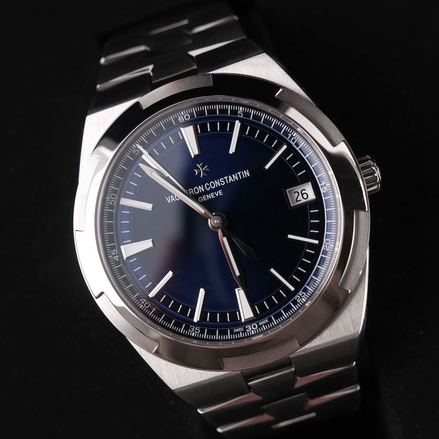 Vacheron Constantin Overseas 4500V/110A-B128 (2020) - Blue dial 42 mm Steel case (2/8)