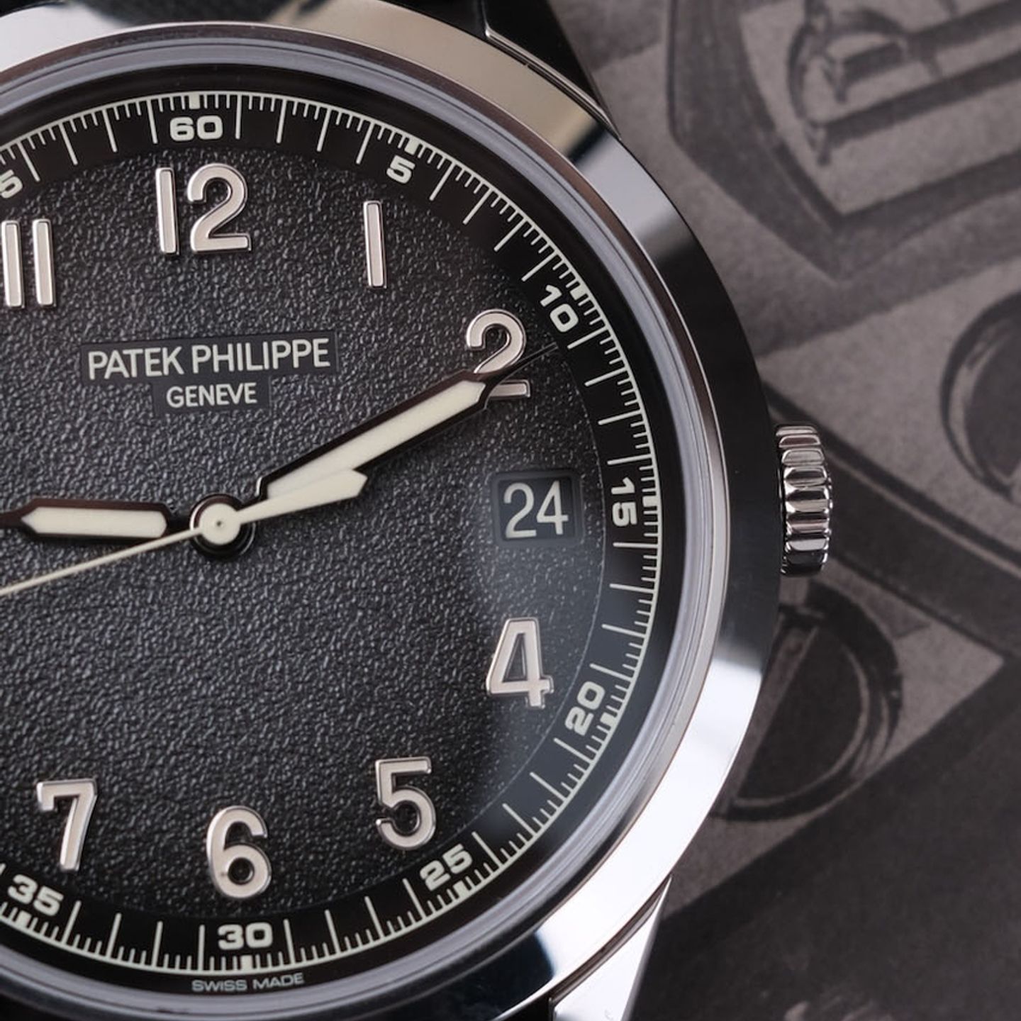 Patek Philippe Calatrava 5226G-001 (2024) - Grey dial 40 mm White Gold case (3/8)