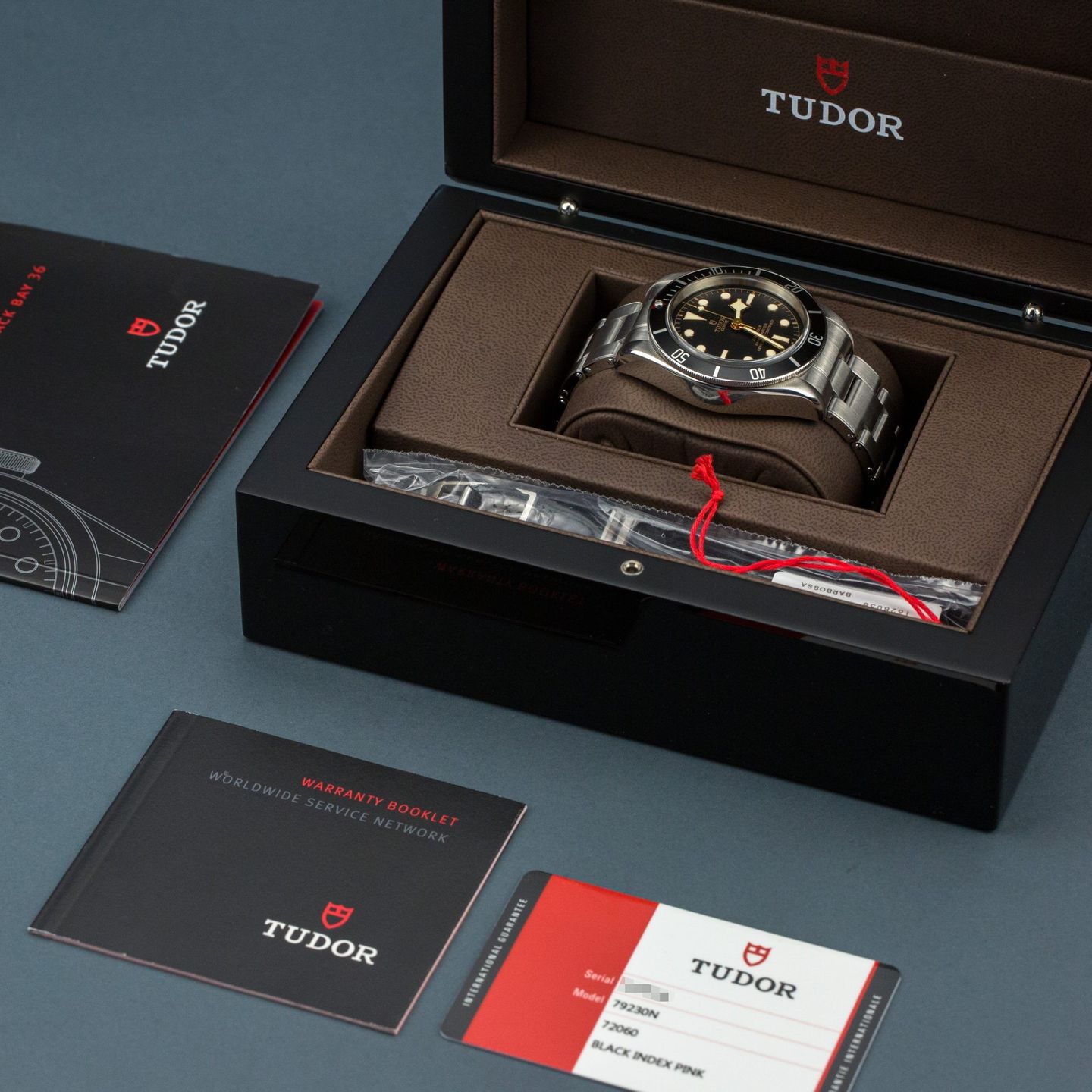 Tudor Black Bay 79230N (2017) - Black dial 41 mm Steel case (3/8)
