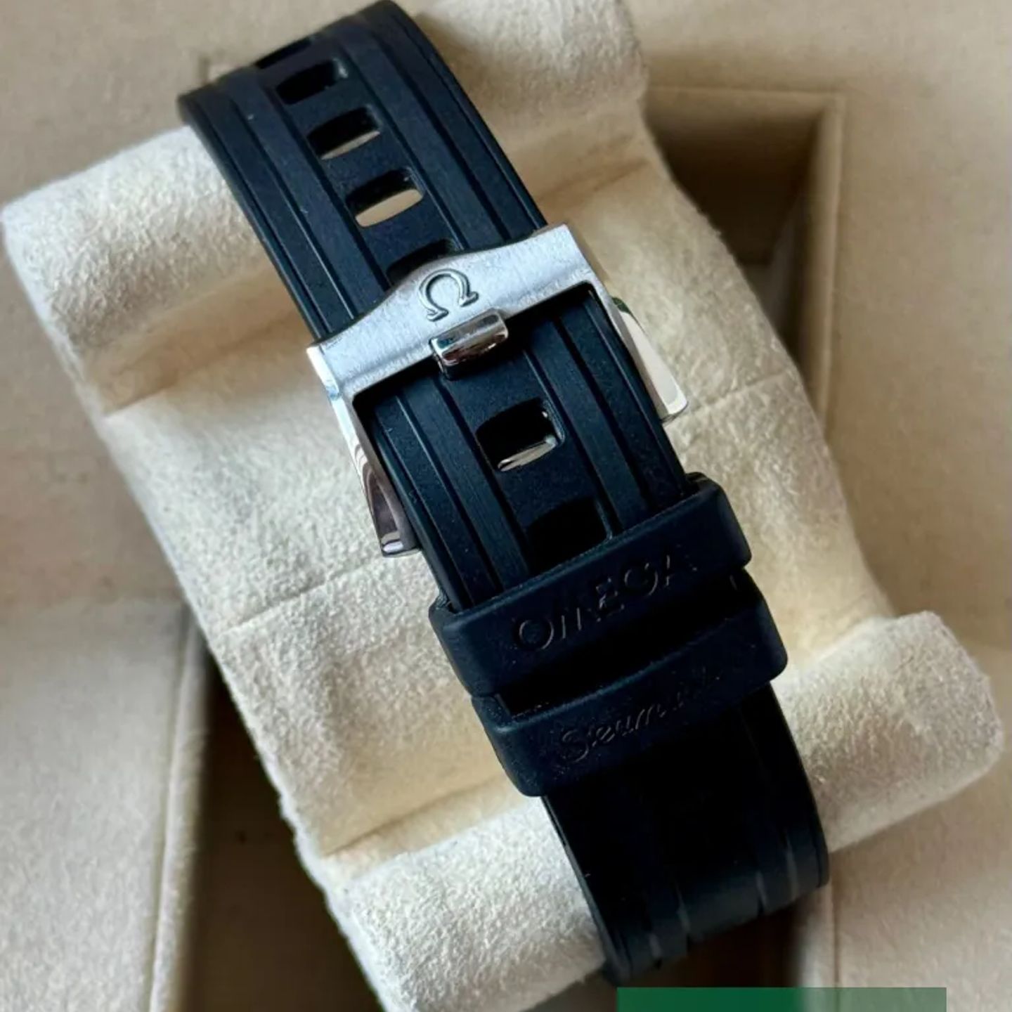 Omega Seamaster Diver 300 M 210.32.42.20.04.001 - (6/7)