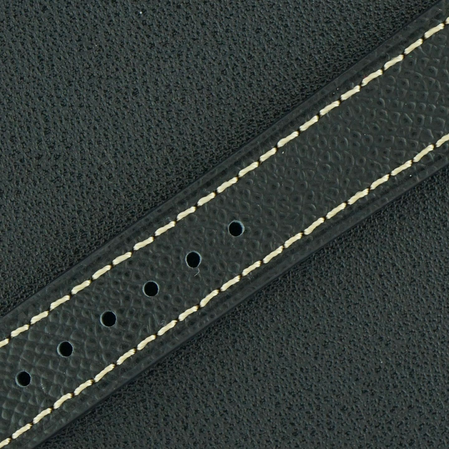 Omega Genève 166.098 (1971) - Black dial 35 mm Steel case (6/8)