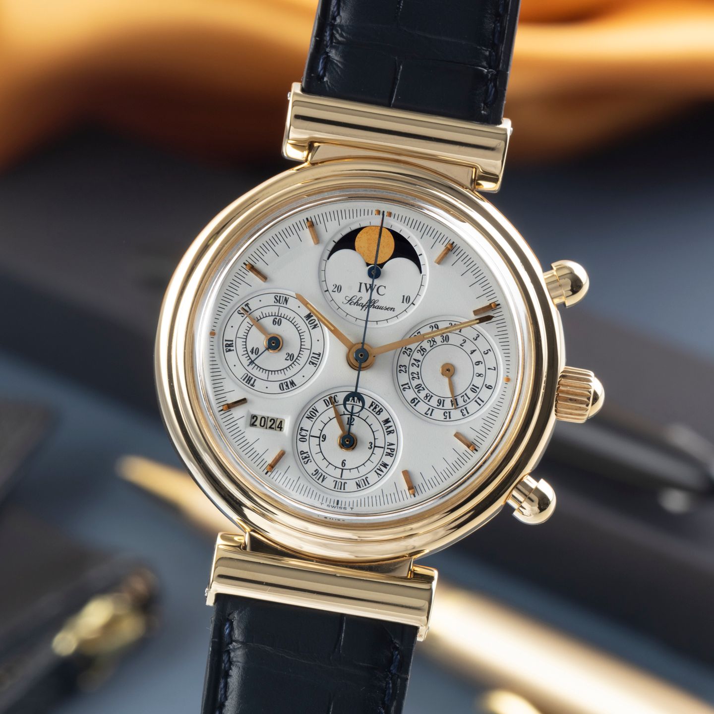 IWC Da Vinci Perpetual Calendar IW375003 (1998) - White dial 39 mm Yellow Gold case (3/8)