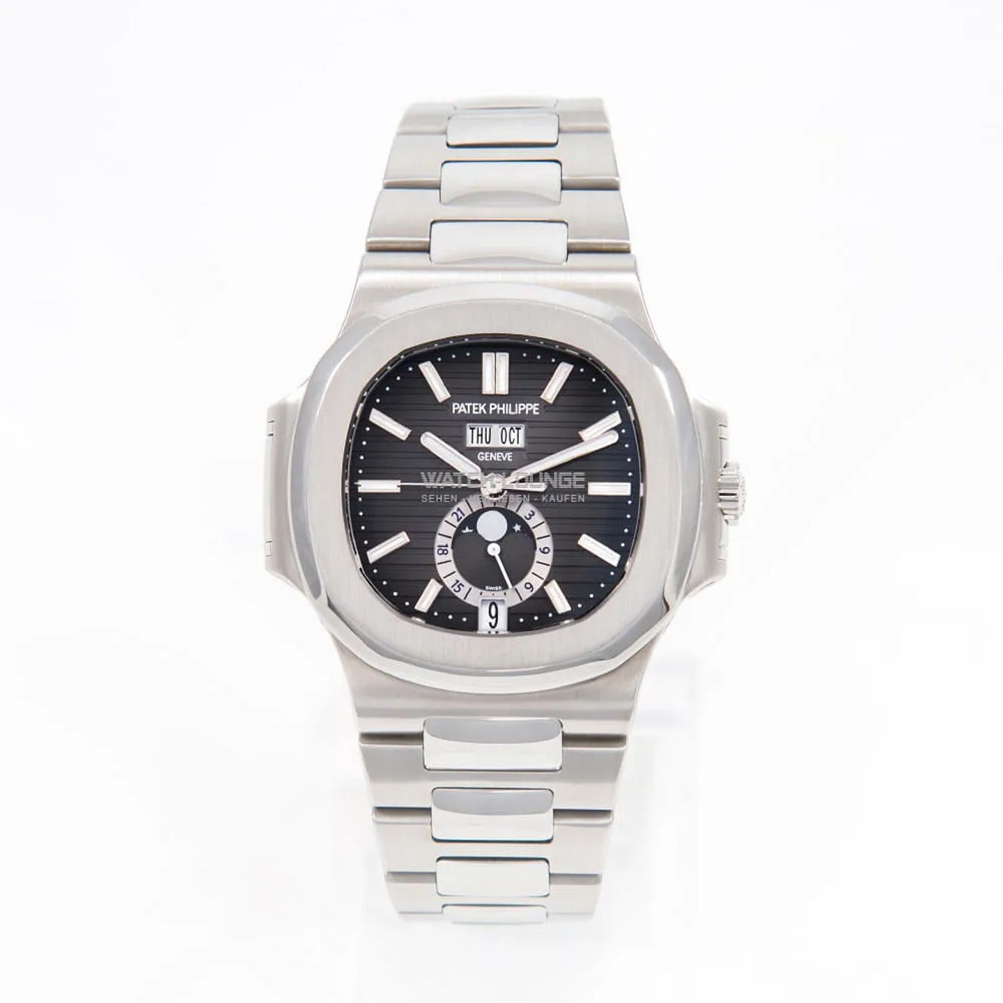 Patek Philippe Nautilus 5726/1A-001 (2015) - Black dial 41 mm Steel case (3/8)