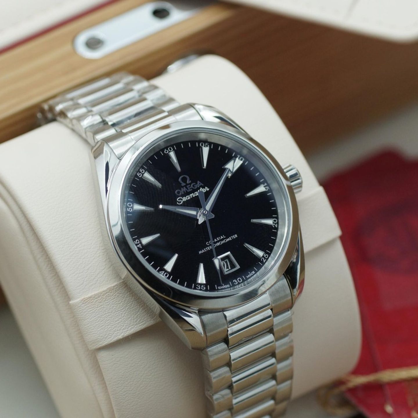 Omega Seamaster Aqua Terra 220.10.38.20.01.004 (2025) - Zwart wijzerplaat 38mm Staal (1/8)