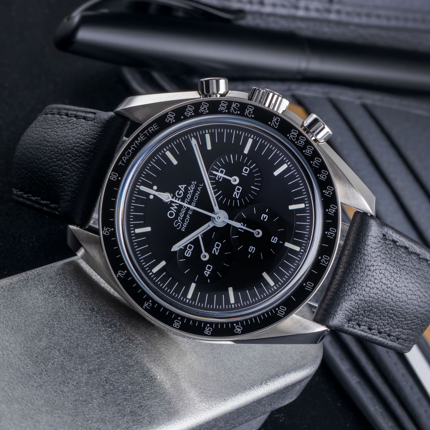 Omega Speedmaster Professional Moonwatch 310.32.42.50.01.002 (Onbekend (willekeurig serienummer)) - Zwart wijzerplaat 42mm Staal (2/8)