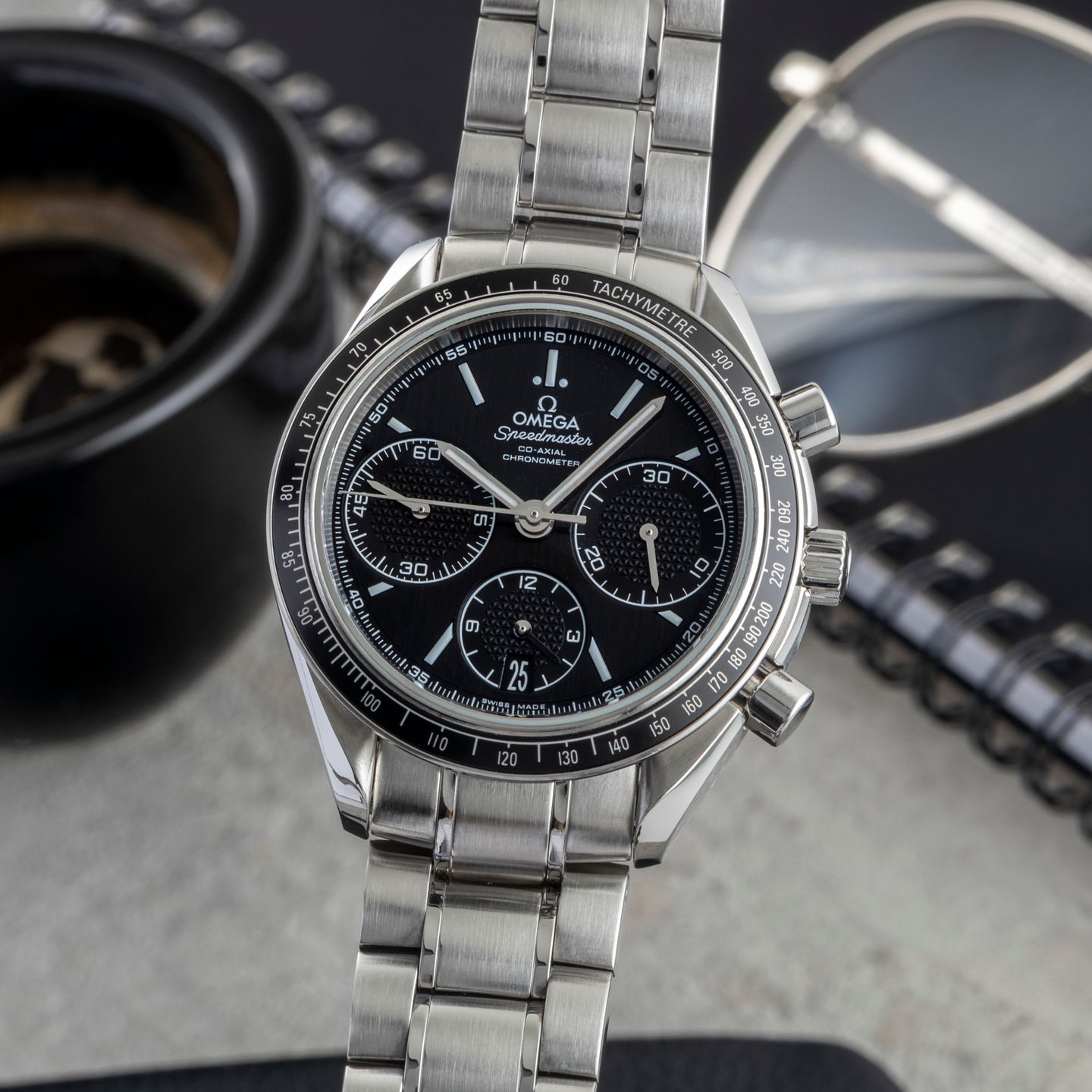 Omega Speedmaster Racing 326.30.40.50.01.001 - (3/8)