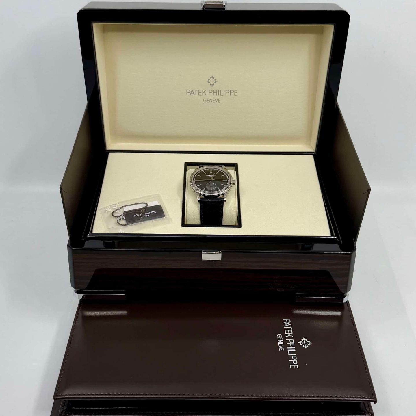 Patek Philippe Calatrava 6119G-001 (2026) - Grijs wijzerplaat 39mm Witgoud (4/8)