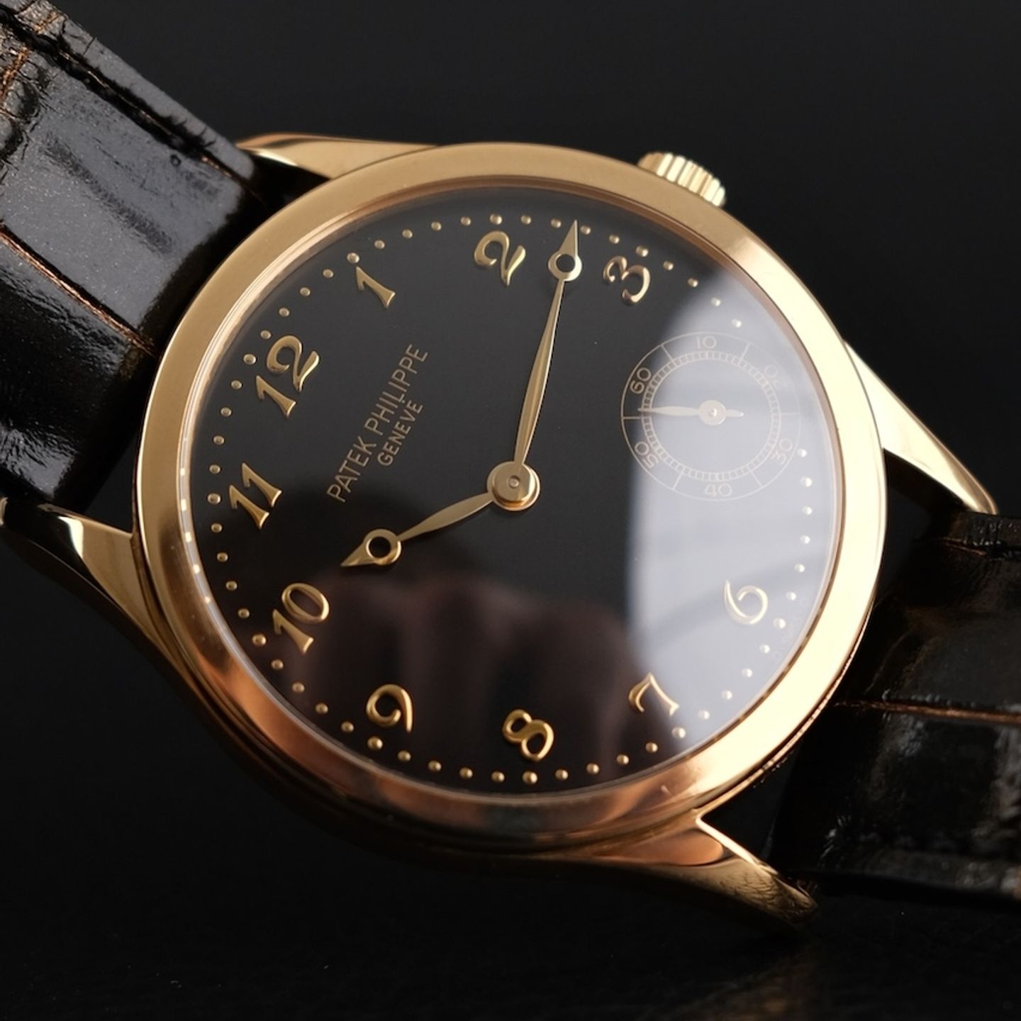 Patek Philippe Calatrava 5026J (Unknown (random serial)) - Black dial 34 mm Yellow Gold case (3/8)