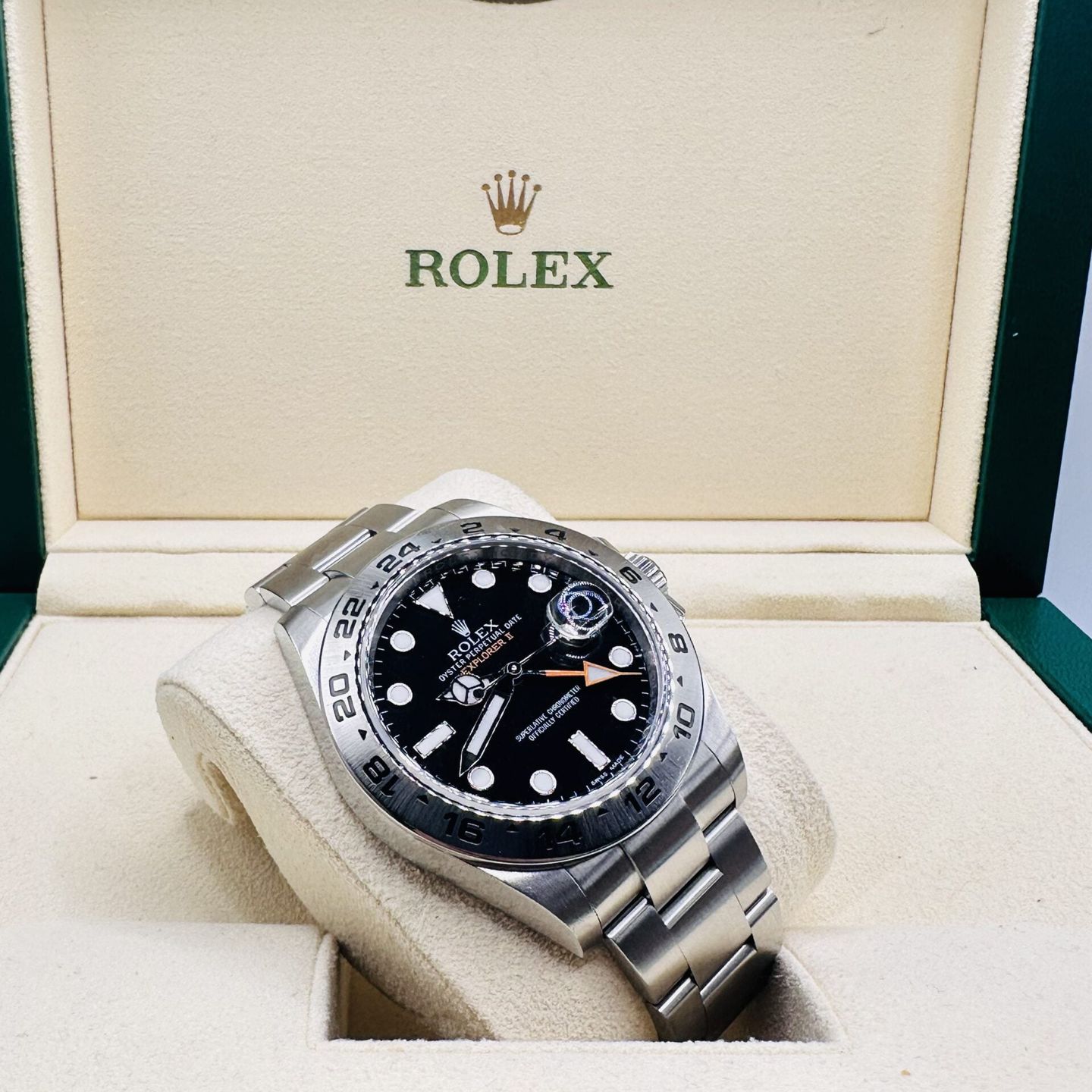 Rolex Explorer II 226570 (2016) - Black dial 42 mm Steel case (5/6)