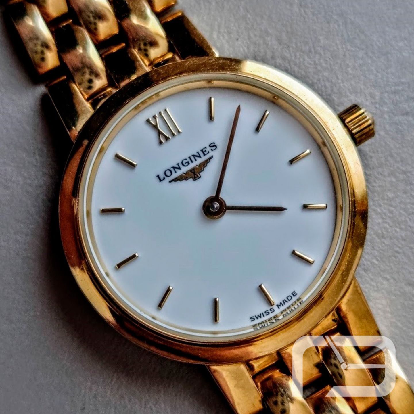 Longines Flagship L4.216.6.22.6 (2024) - White dial 24 mm Yellow Gold case (2/8)