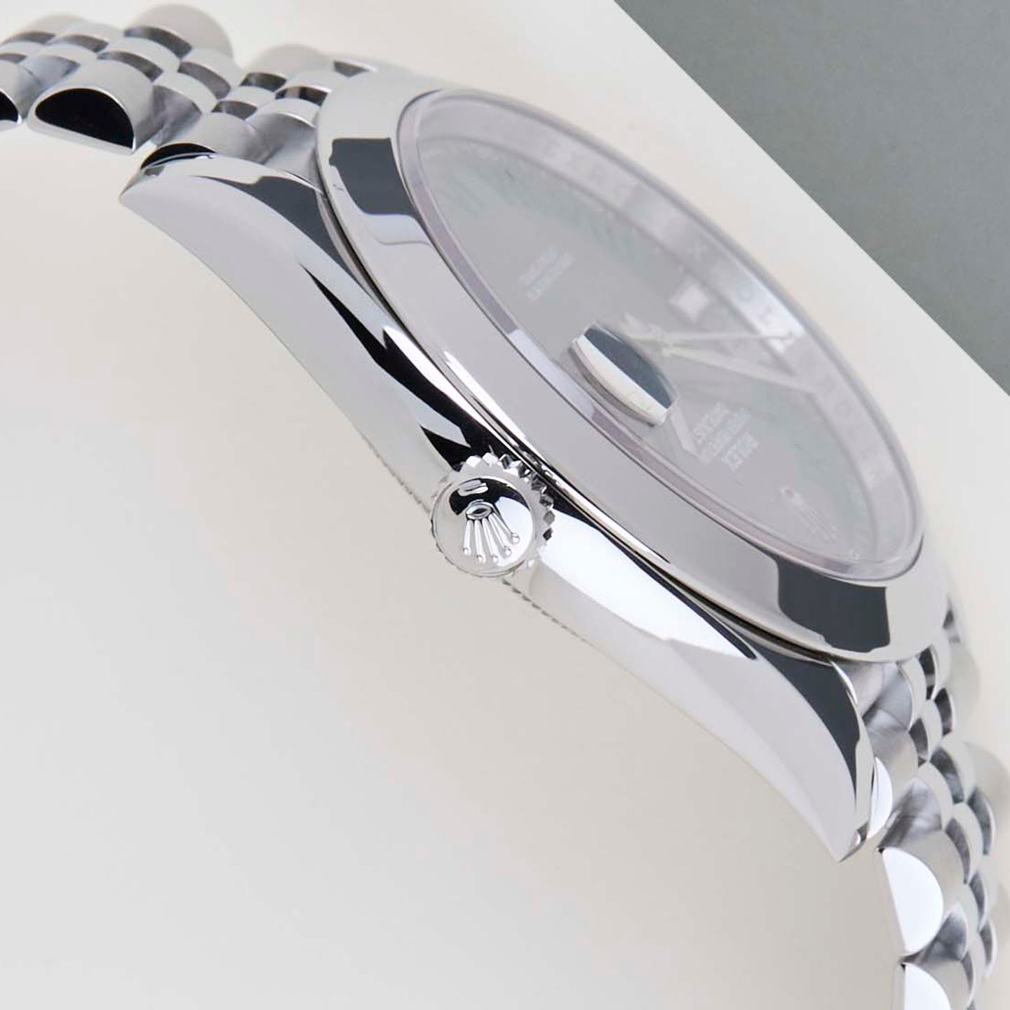 Rolex Datejust 41 126300 - (8/8)