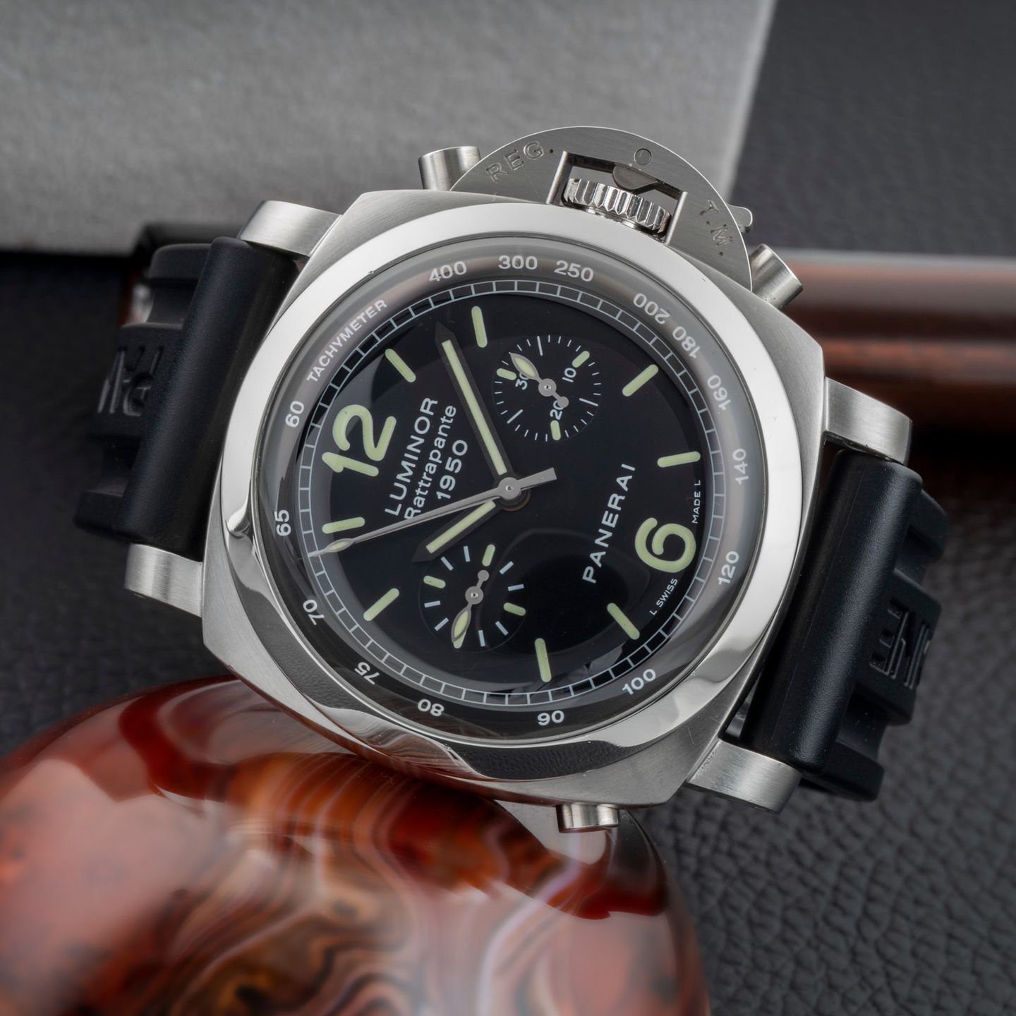 Panerai Luminor 1950 3 Days Chrono Flyback PAM00213 (Unknown (random serial)) - Black dial 44 mm Steel case (2/8)