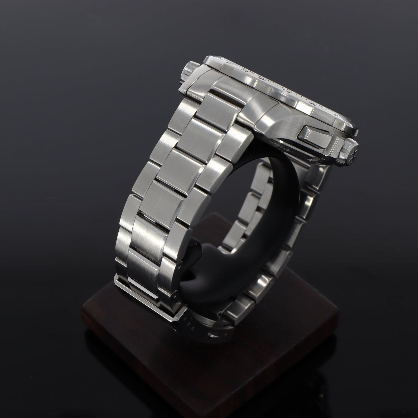 Hamilton Khaki X-Wind H77796535 (2020) - Black dial 45 mm Steel case (8/8)