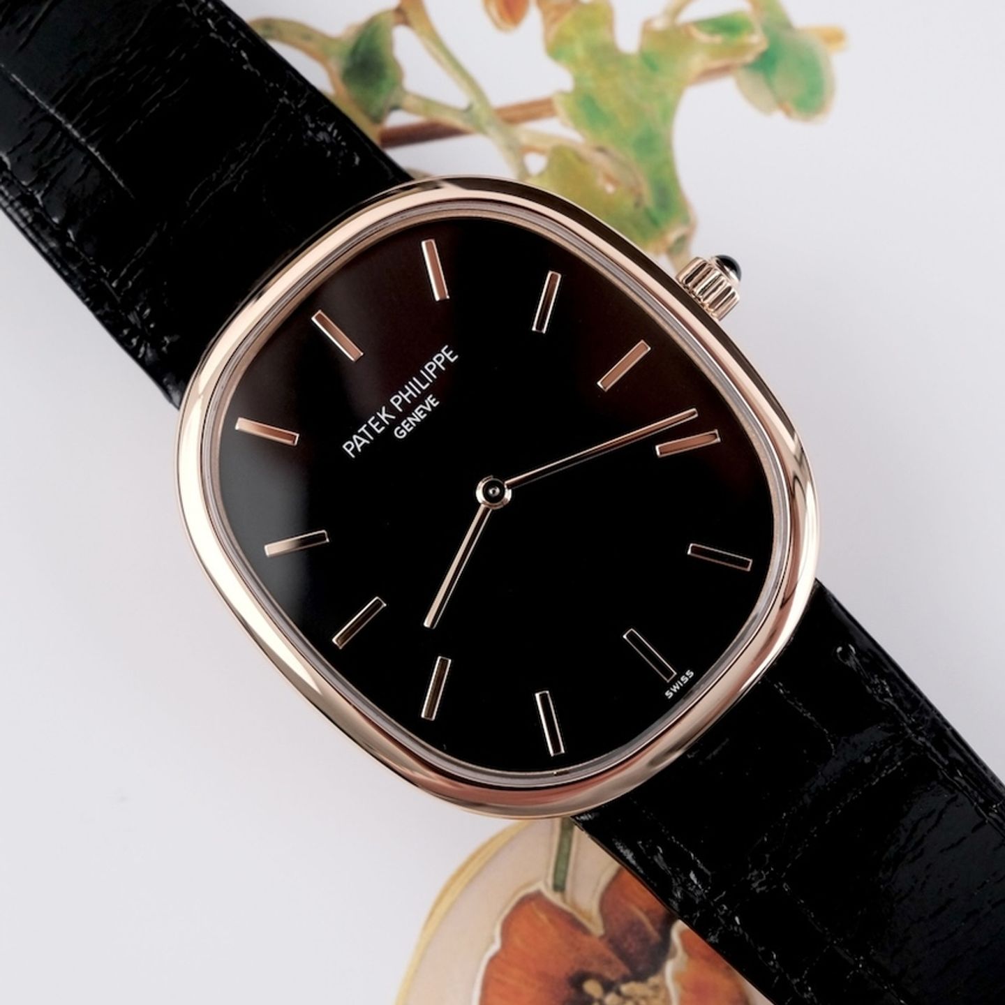 Patek Philippe Golden Ellipse 5738R-001 - (1/8)