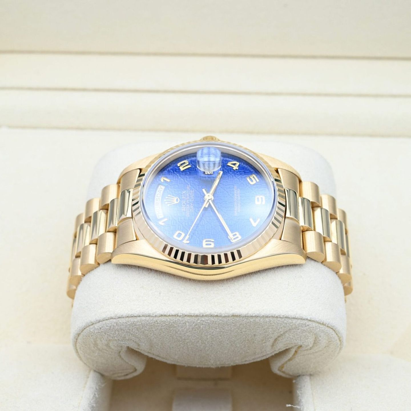 Rolex Day-Date 36 18238 (1994) - 36mm Geelgoud (3/8)