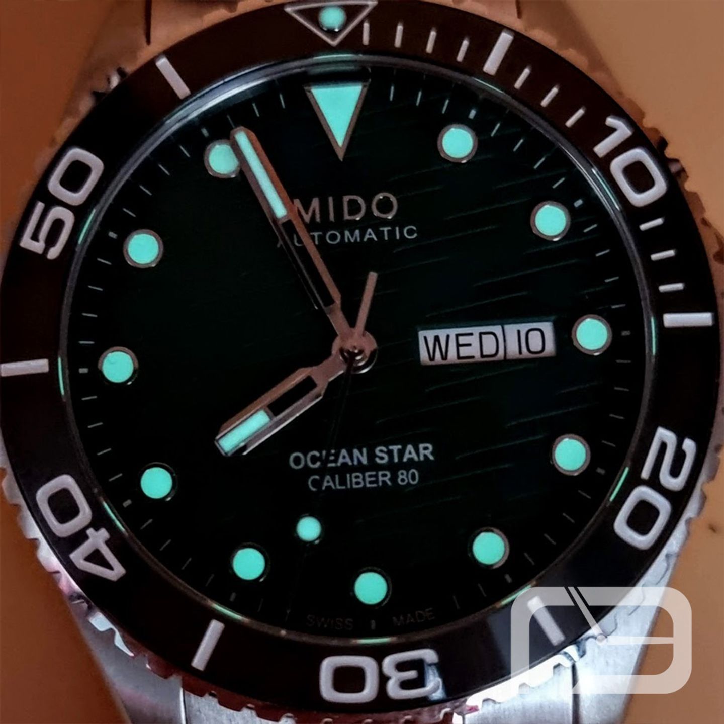 Mido Ocean Star M042.430.11.091.00 (2024) - Green dial 43 mm Steel case (5/8)