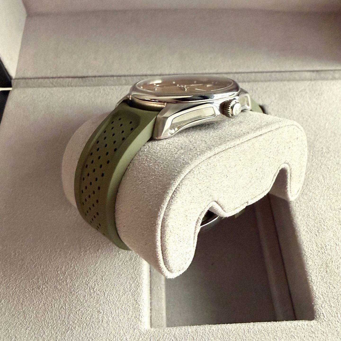 H. Moser & Cie. Pioneer 3200-1219 - (4/5)