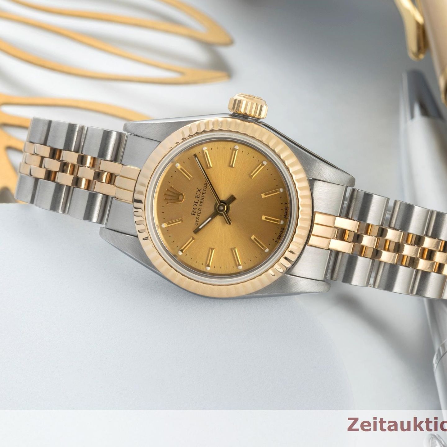 Rolex Oyster Perpetual 67193 (1987) - 26 mm Gold/Steel case (2/8)