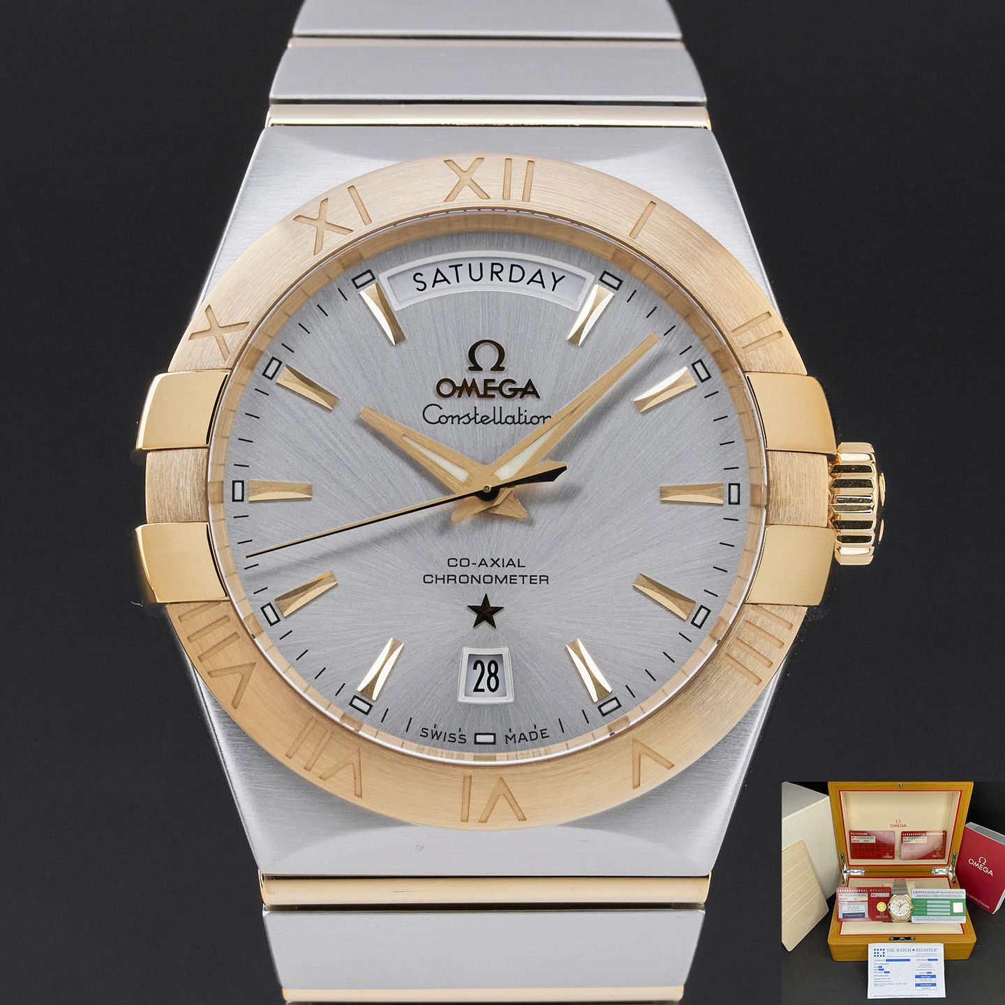 Omega Constellation Day-Date 123.20.38.22.02.002 (2015) - Silver dial 38 mm Steel case (1/8)