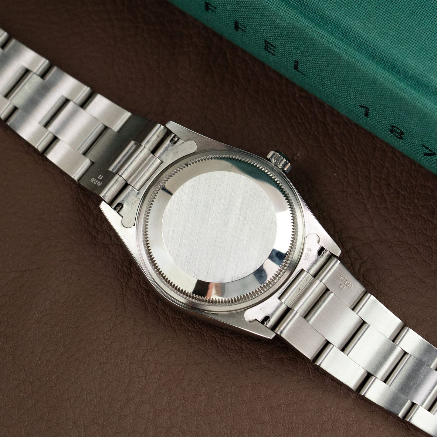 Rolex Oyster Perpetual Date 15200 - (4/4)