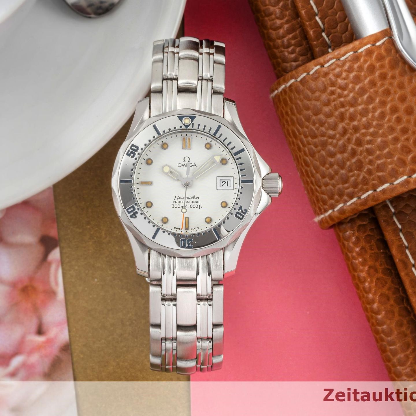 Omega Seamaster Diver 300 M 2582.20.00 (1995) - Wit wijzerplaat 28mm Staal (2/8)