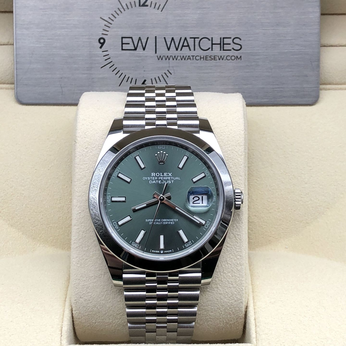 Rolex Datejust 41 126300 (Onbekend (willekeurig serienummer)) - Groen wijzerplaat 41mm Staal (4/8)