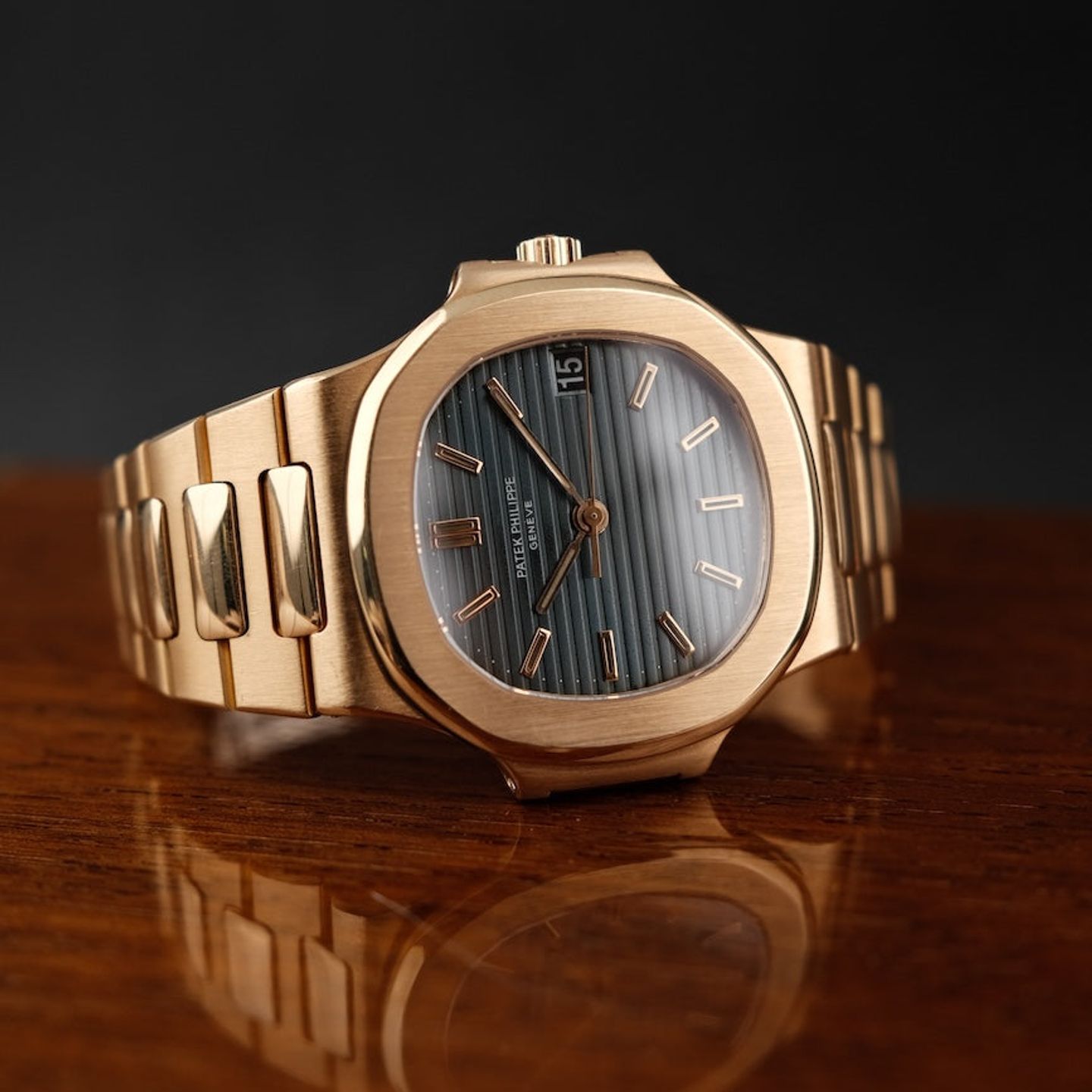 Patek Philippe Nautilus 3800 - (2/8)