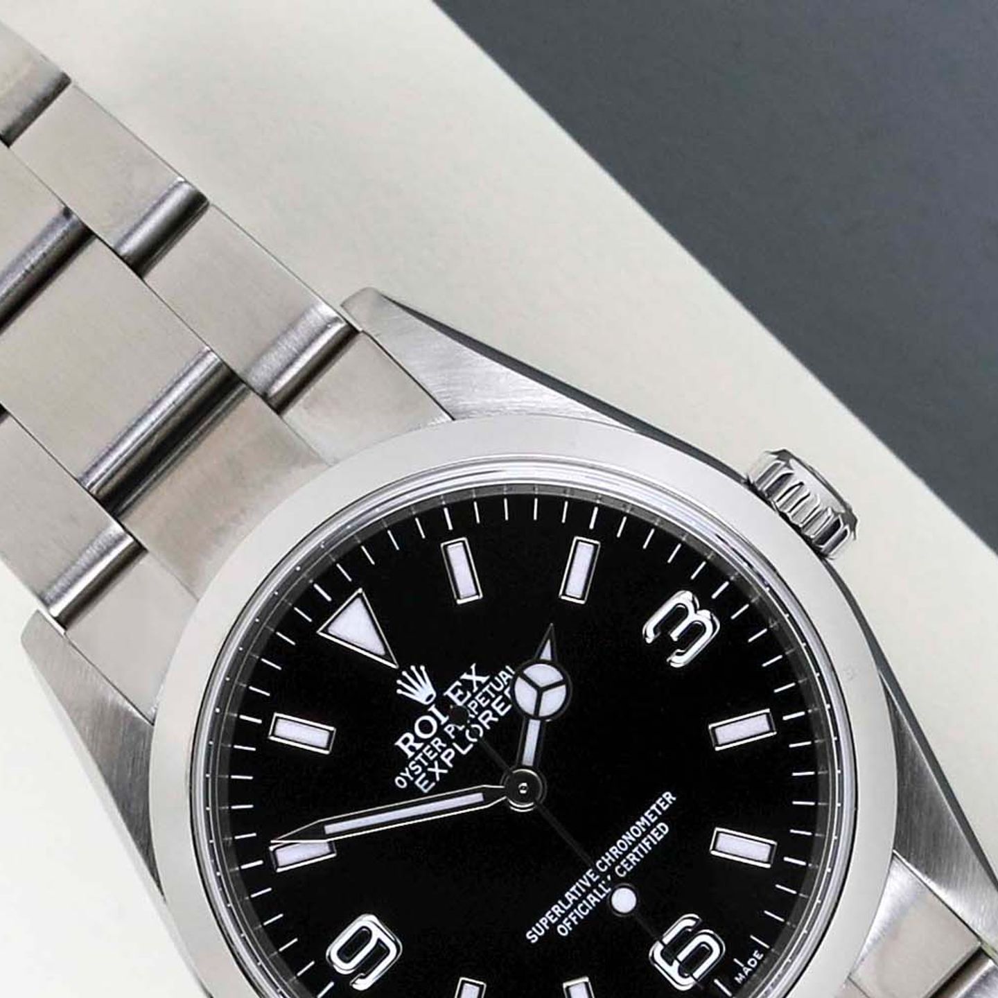 Rolex Explorer 114270 (2008) - Zwart wijzerplaat 36mm Staal (3/8)