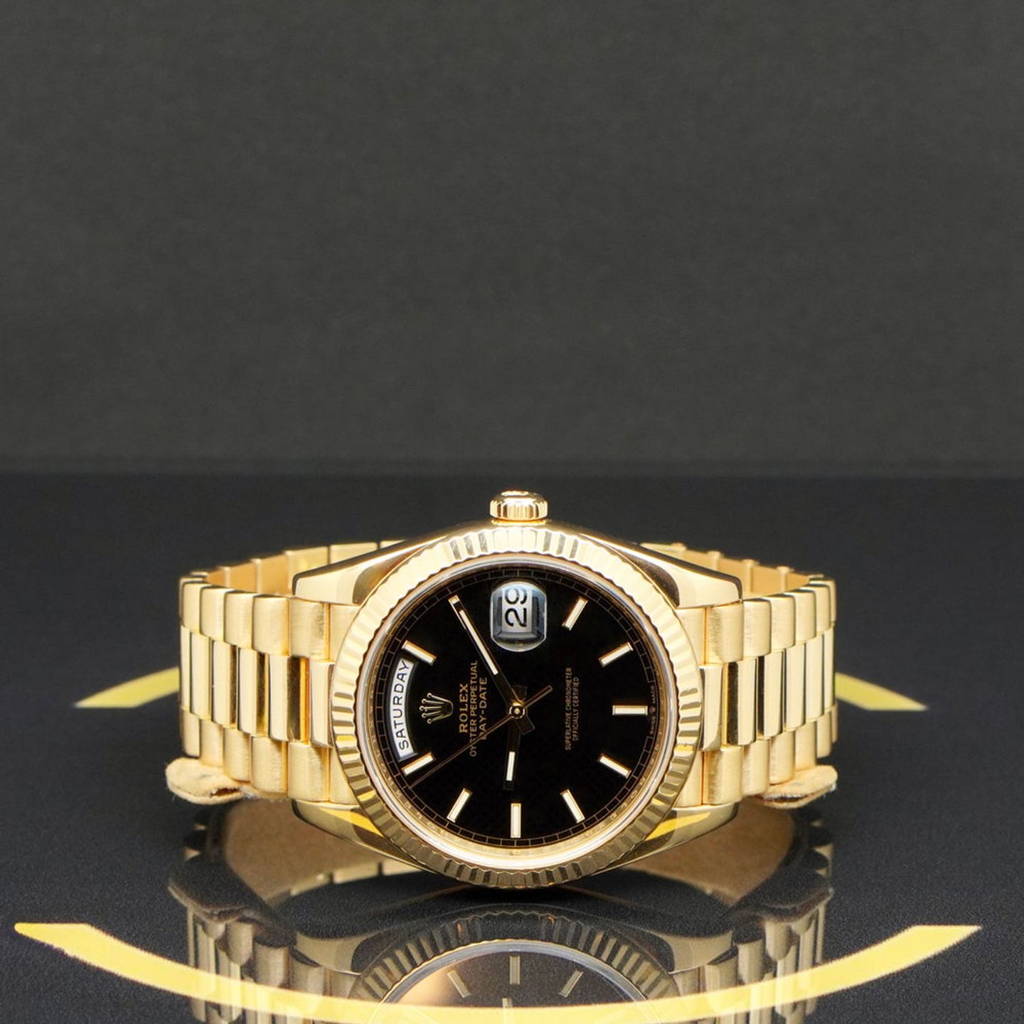 Rolex Day-Date 40 228238 (2020) - Black dial 40 mm Yellow Gold case (4/7)