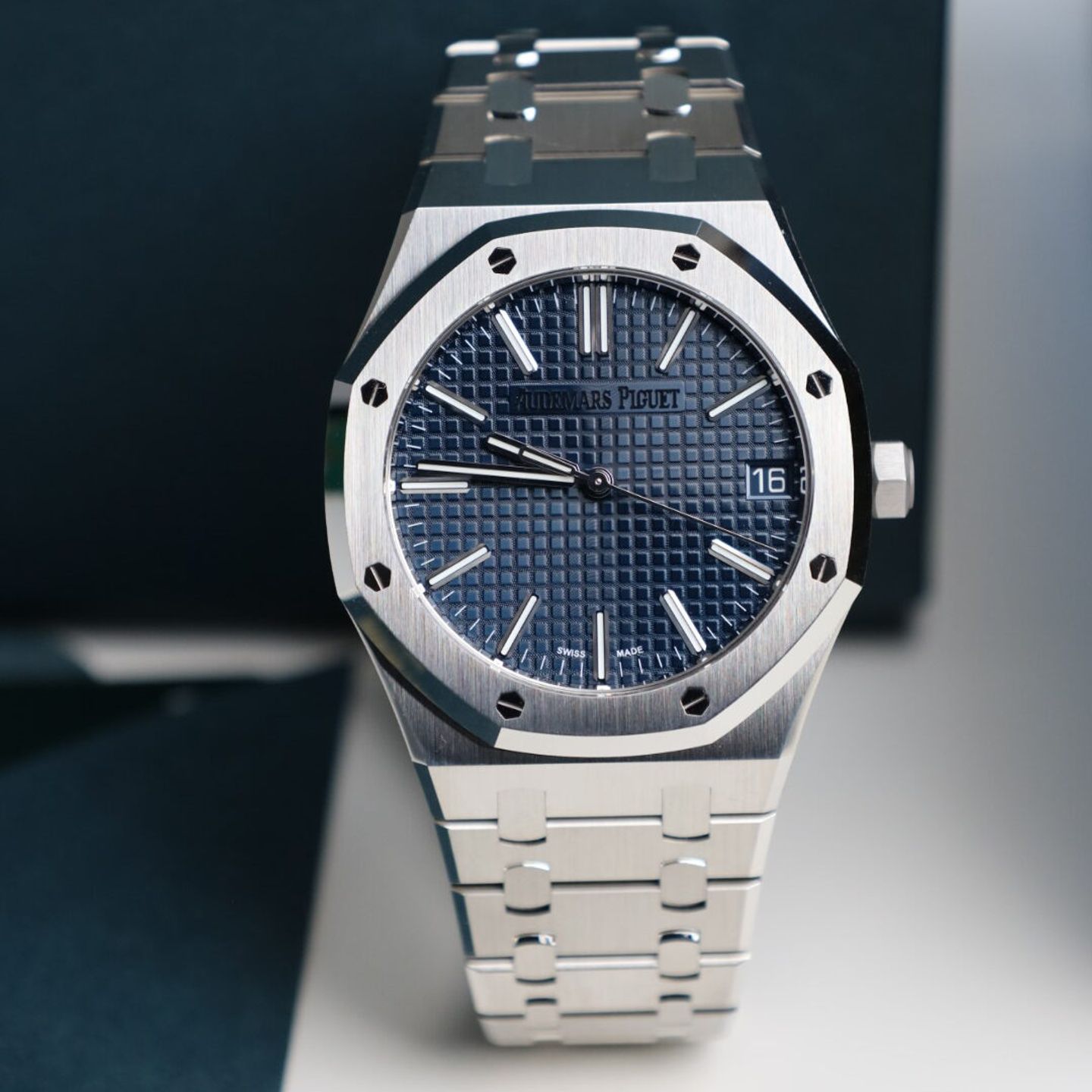 Audemars Piguet Royal Oak Selfwinding 15510ST.OO.1320ST.06 (2024) - Blue dial 41 mm Steel case (1/7)