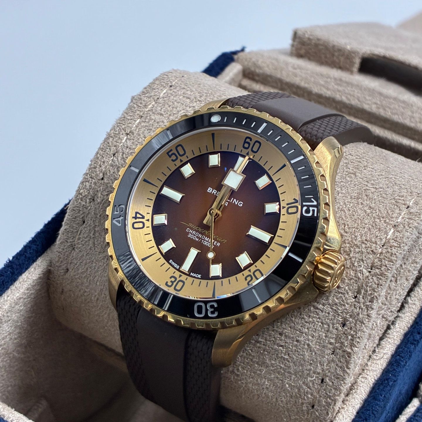 Breitling Superocean 44 N17376201Q1S1 - (4/5)