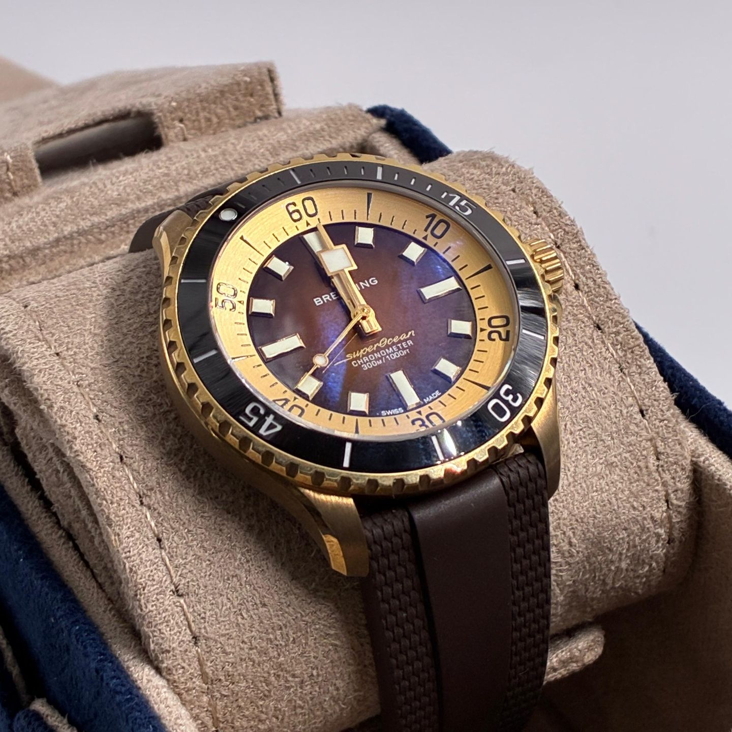 Breitling Superocean 44 N17376201Q1S1 - (3/5)