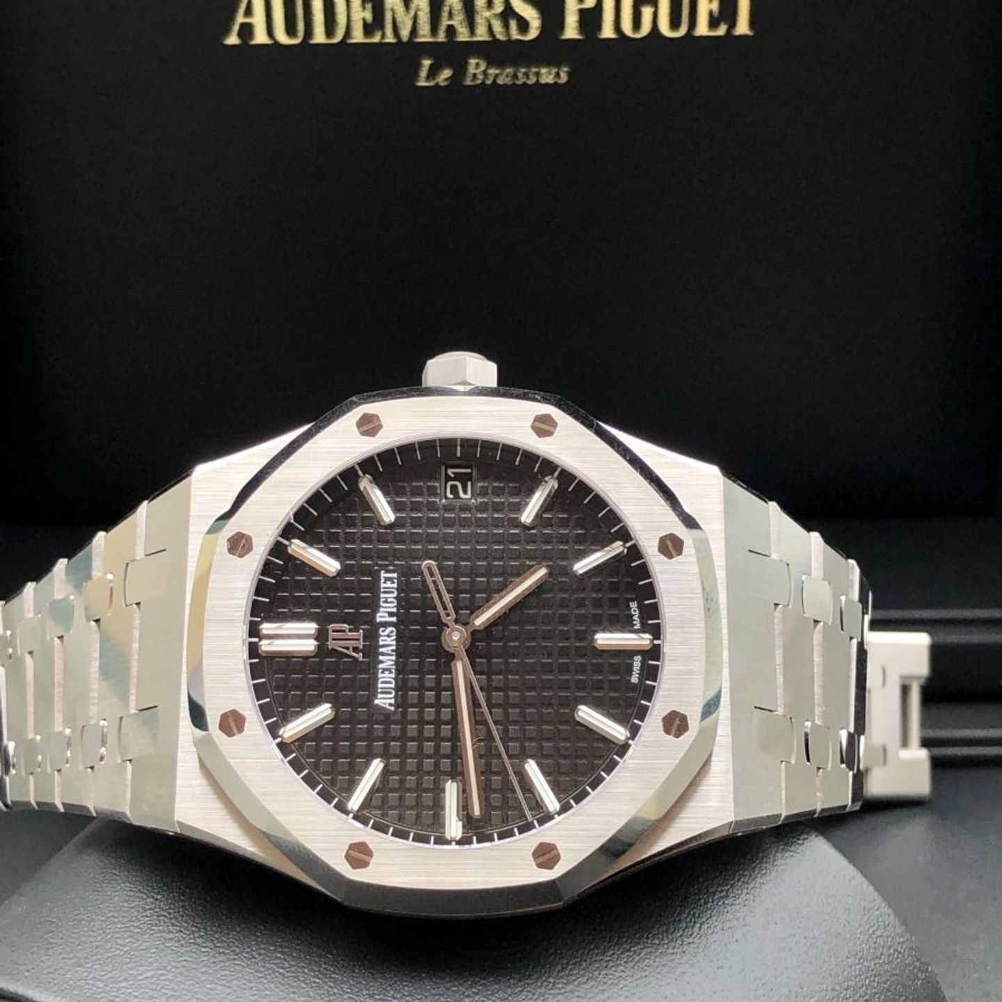 Audemars Piguet Royal Oak 15500ST.OO.1220ST.03 (2022) - Zwart wijzerplaat 41mm Staal (5/8)