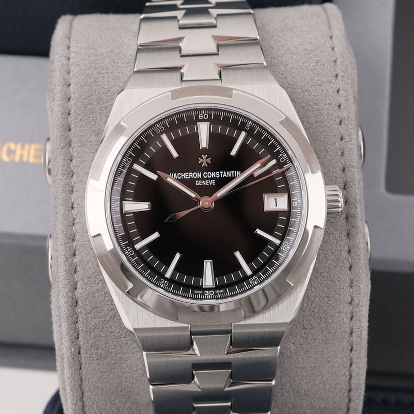 Vacheron Constantin Overseas 4520V/210A-B128 - (2/8)