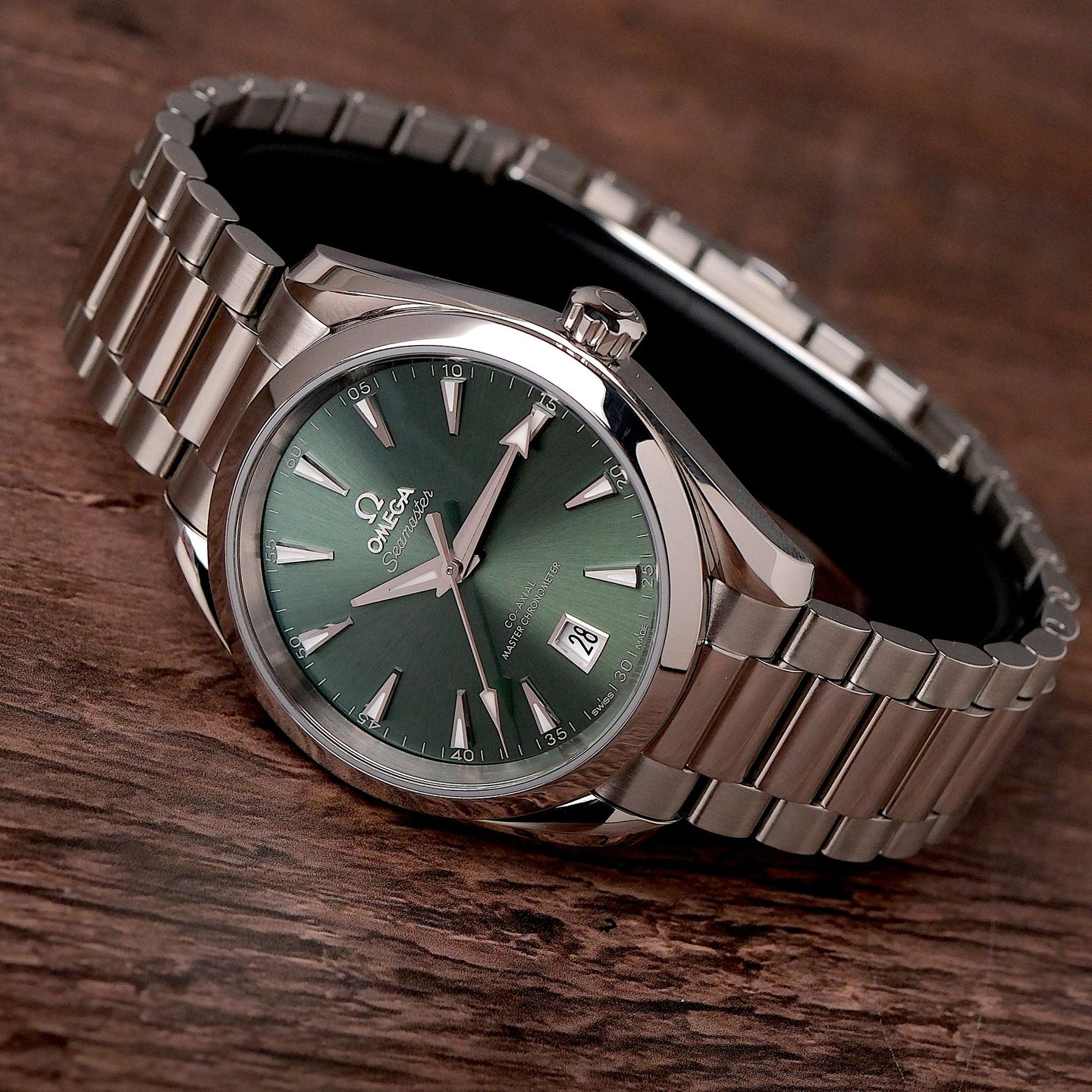 Omega Seamaster Aqua Terra 220.10.38.20.10.002 (2024) - Groen wijzerplaat 38mm Staal (8/8)