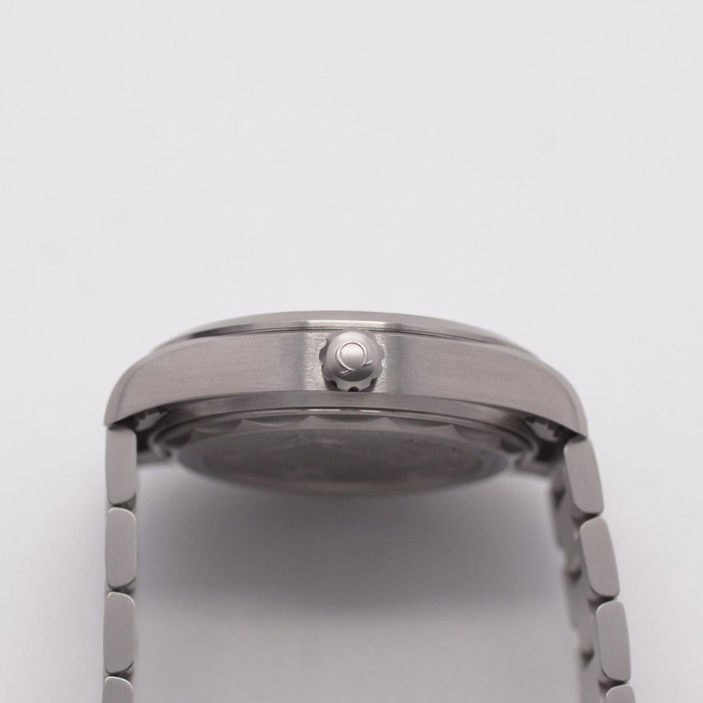 Omega Seamaster Railmaster 220.10.40.20.06.001 - (6/8)