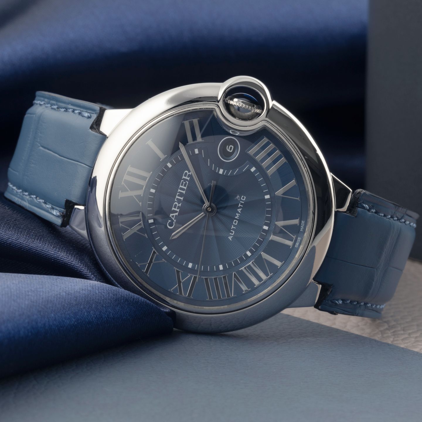 Cartier Ballon Bleu 42mm WSBB0025 (Unknown (random serial)) - Blue dial 42 mm Steel case (2/8)