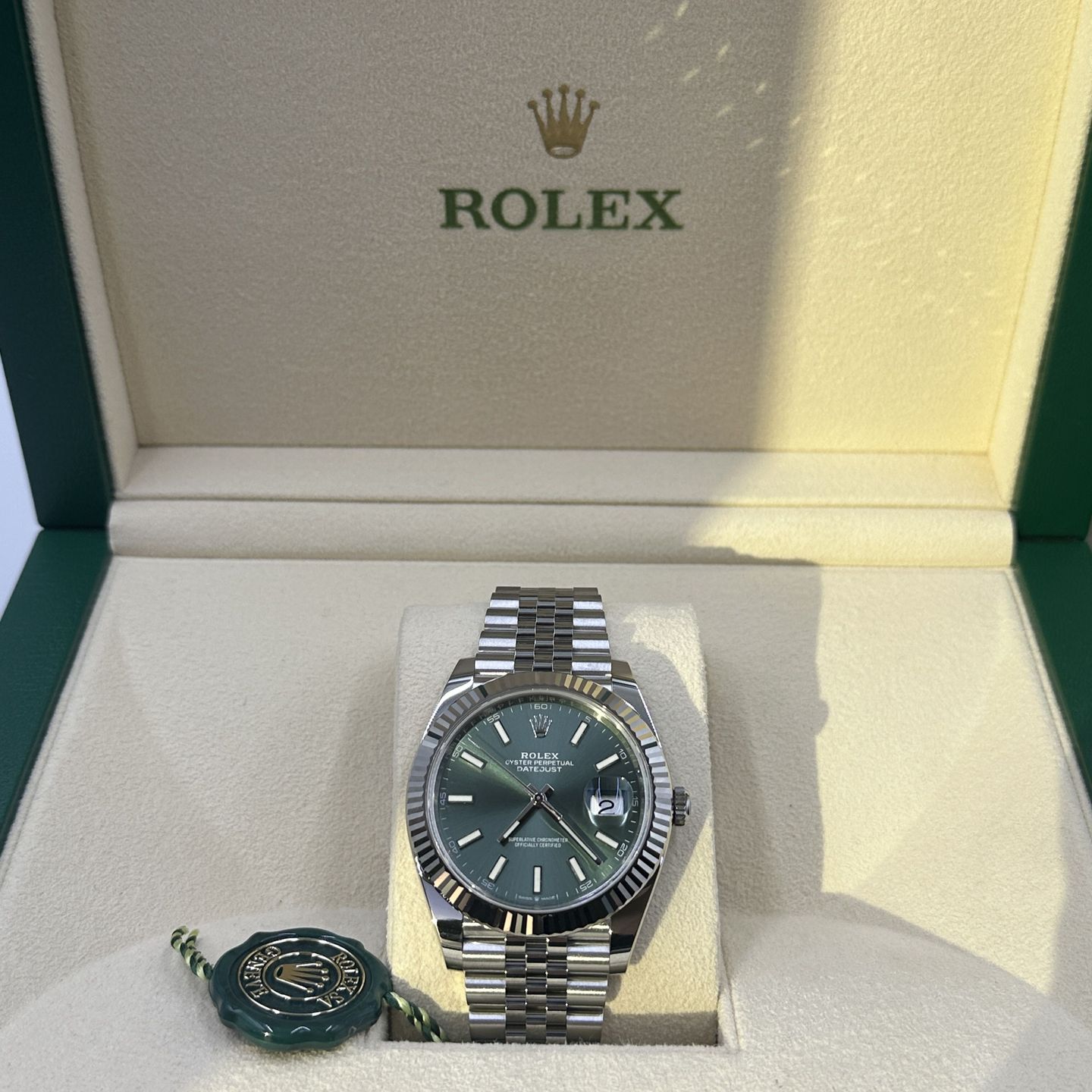 Rolex Datejust 41 126334 (2023) - Groen wijzerplaat 41mm Staal (3/8)