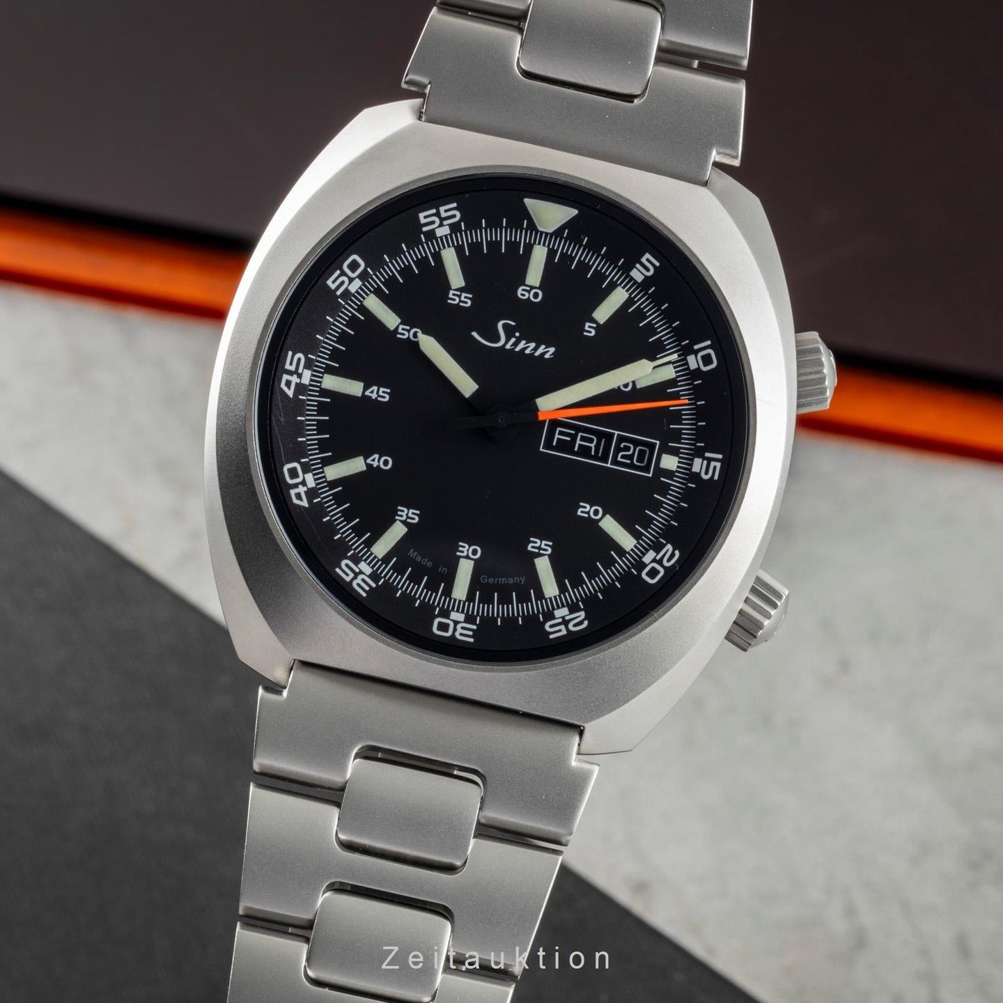 Sinn 240 240.010 (Unknown (random serial)) - Black dial 43 mm Steel case (1/8)