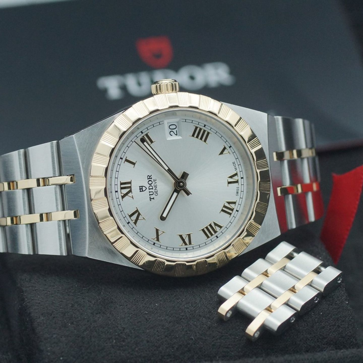 Tudor Royal 28403 - (1/8)