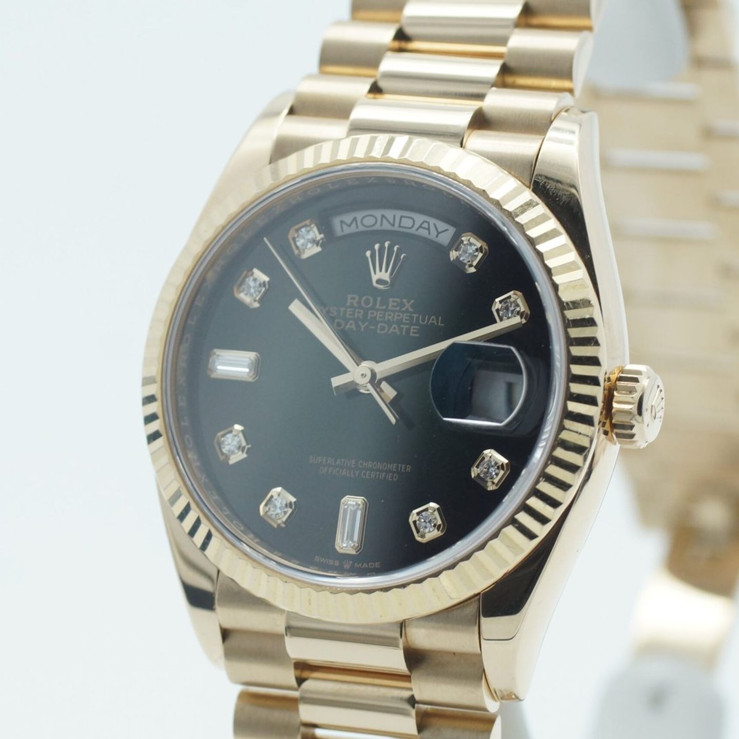Rolex Day-Date 36 128238 (2020) - Green dial 36 mm Yellow Gold case (4/8)