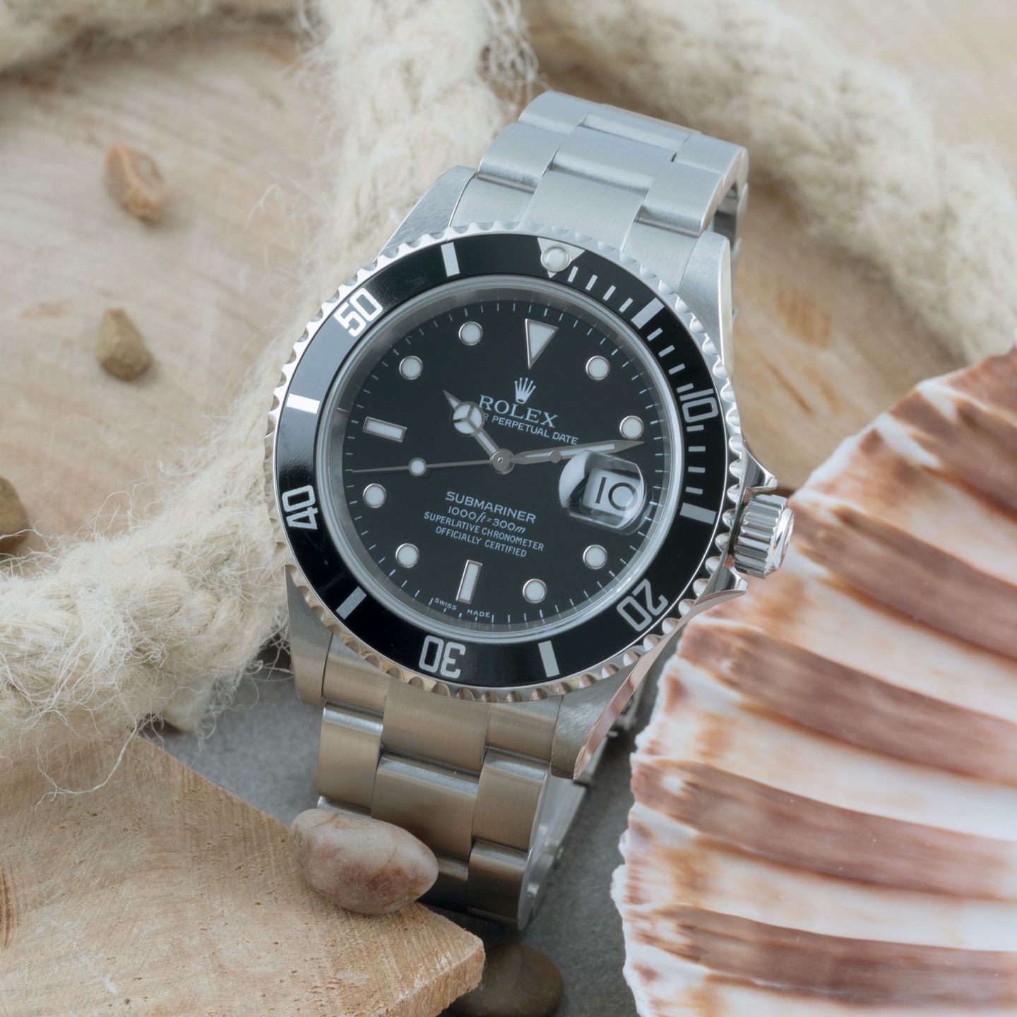 Rolex Submariner Date 16610T (2005) - Zwart wijzerplaat 40mm Staal (1/8)