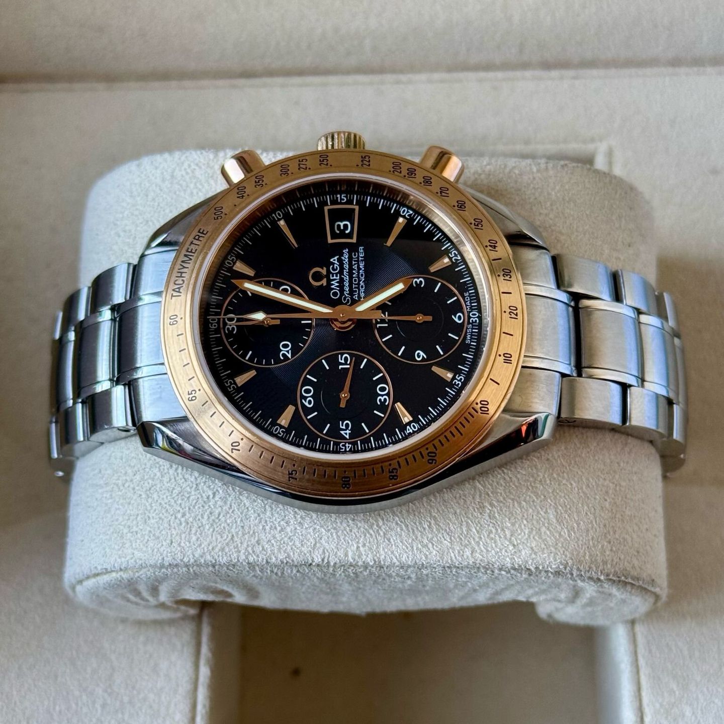 Omega Speedmaster Date 323.21.40.40.01.001 - (5/7)