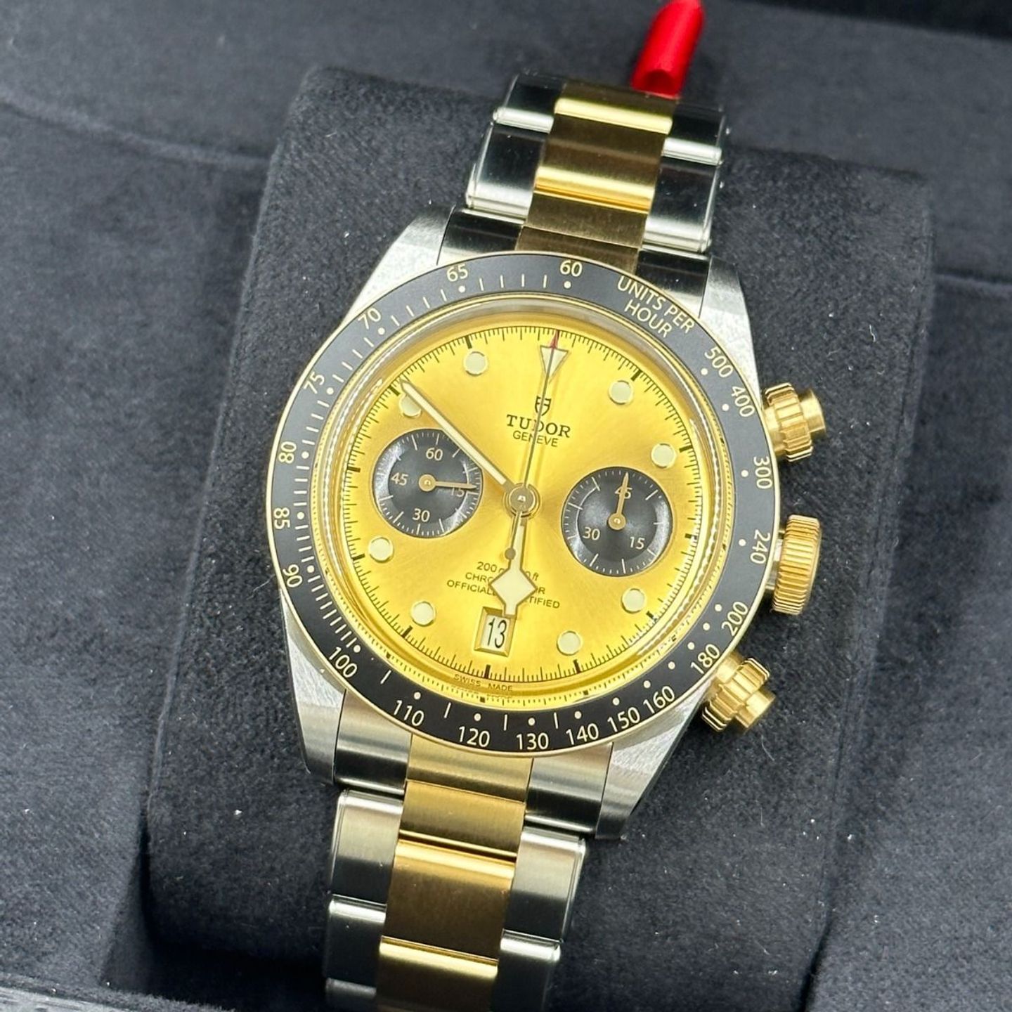 Tudor Black Bay Chrono 79363N-0007 (2023) - Champagne dial 41 mm Gold/Steel case (7/8)