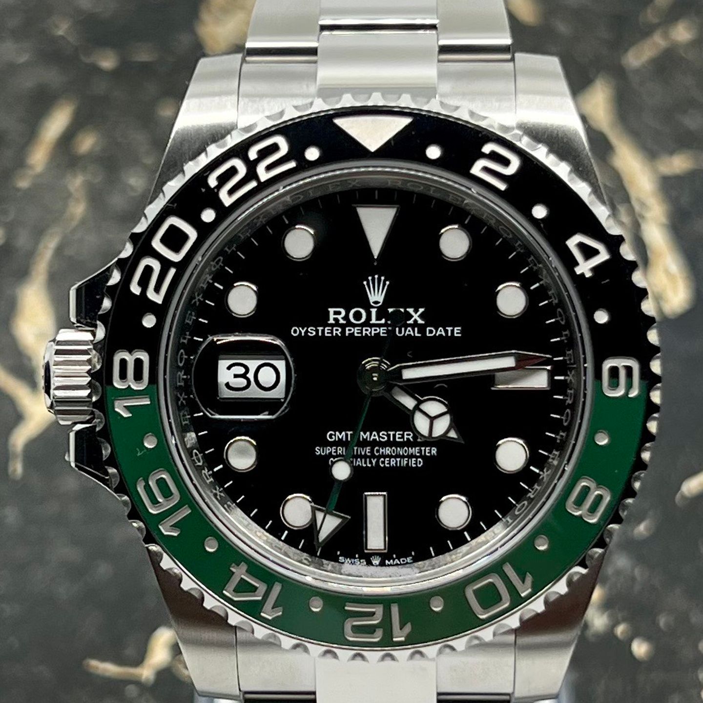 Rolex GMT-Master II 126720VTNR (2023) - Black dial 40 mm Steel case (2/8)