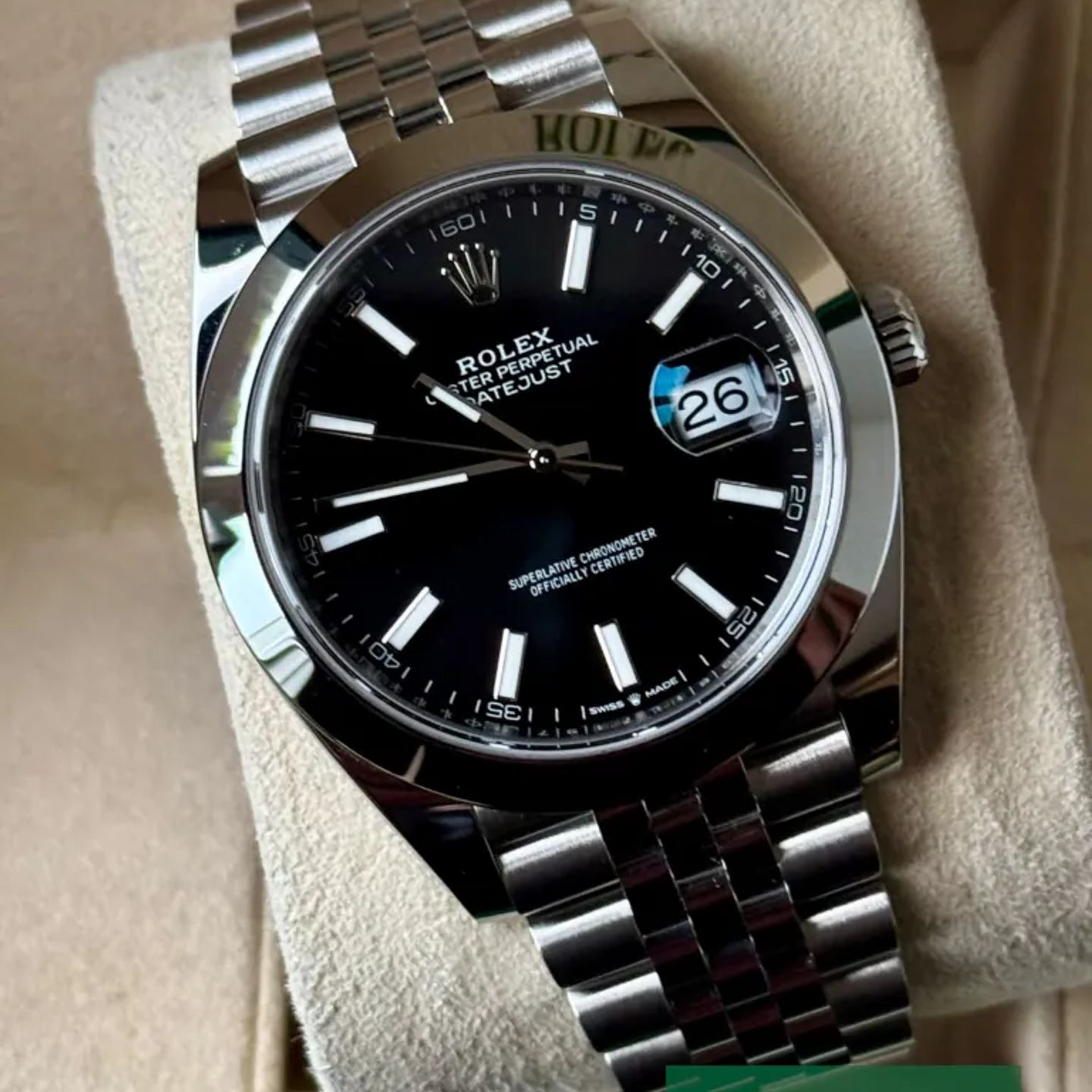 Rolex Datejust 41 126300 (2025) - Zwart wijzerplaat 41mm Staal (1/7)