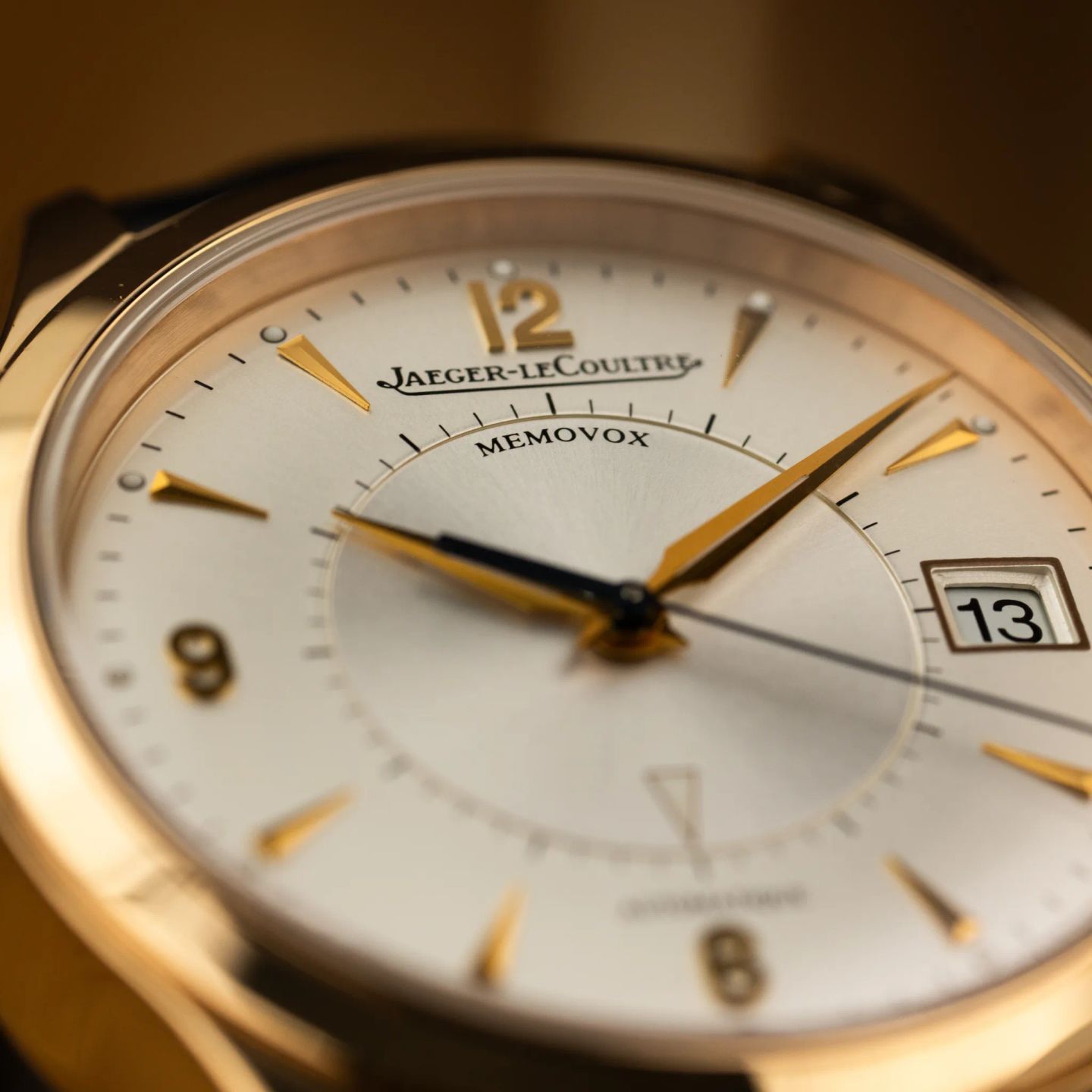 Jaeger-LeCoultre Master Memovox Q1412430 (2010) - Silver dial 40 mm Rose Gold case (2/8)